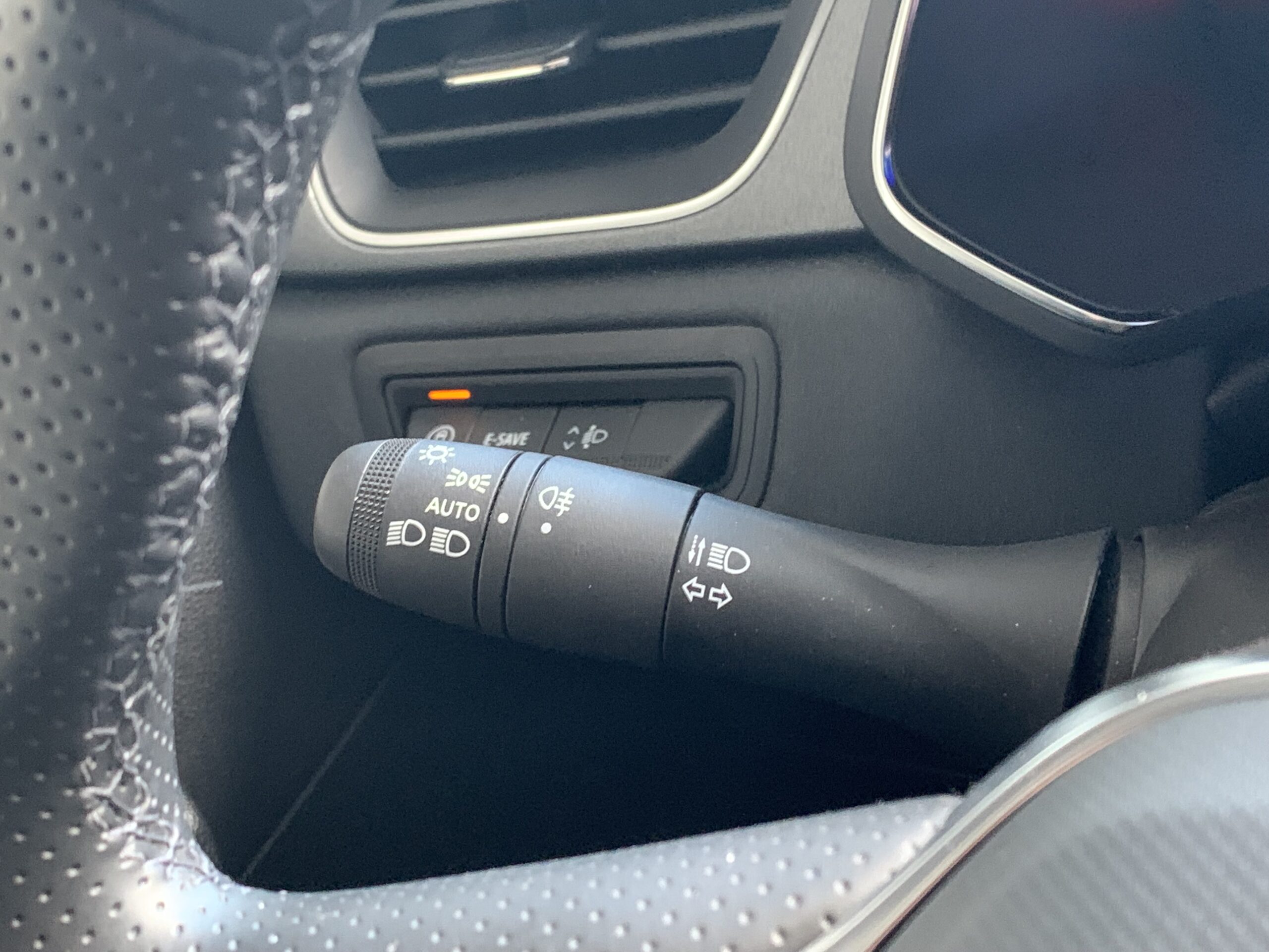 RENAULT SYMBIOZ TECHNO FULL HYBRID 145CV + PACK SAFETY & DRIVING