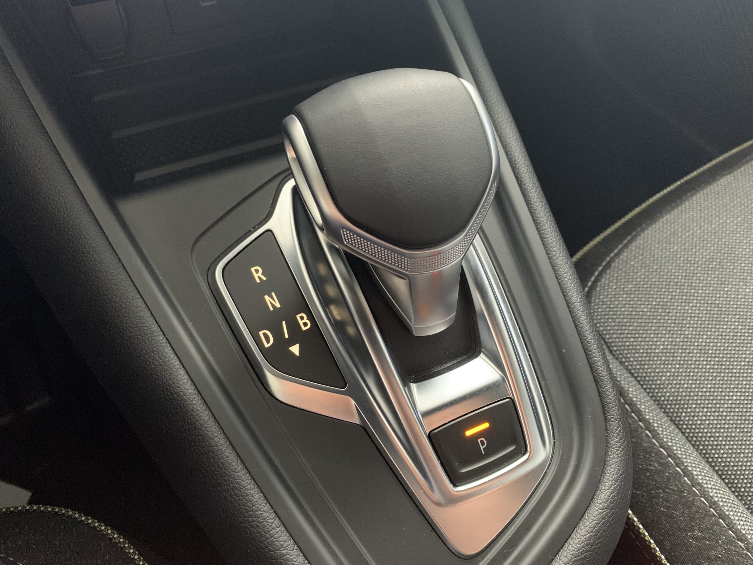 RENAULT SYMBIOZ TECHNO FULL HYBRID 145CV + PACK SAFETY & DRIVING