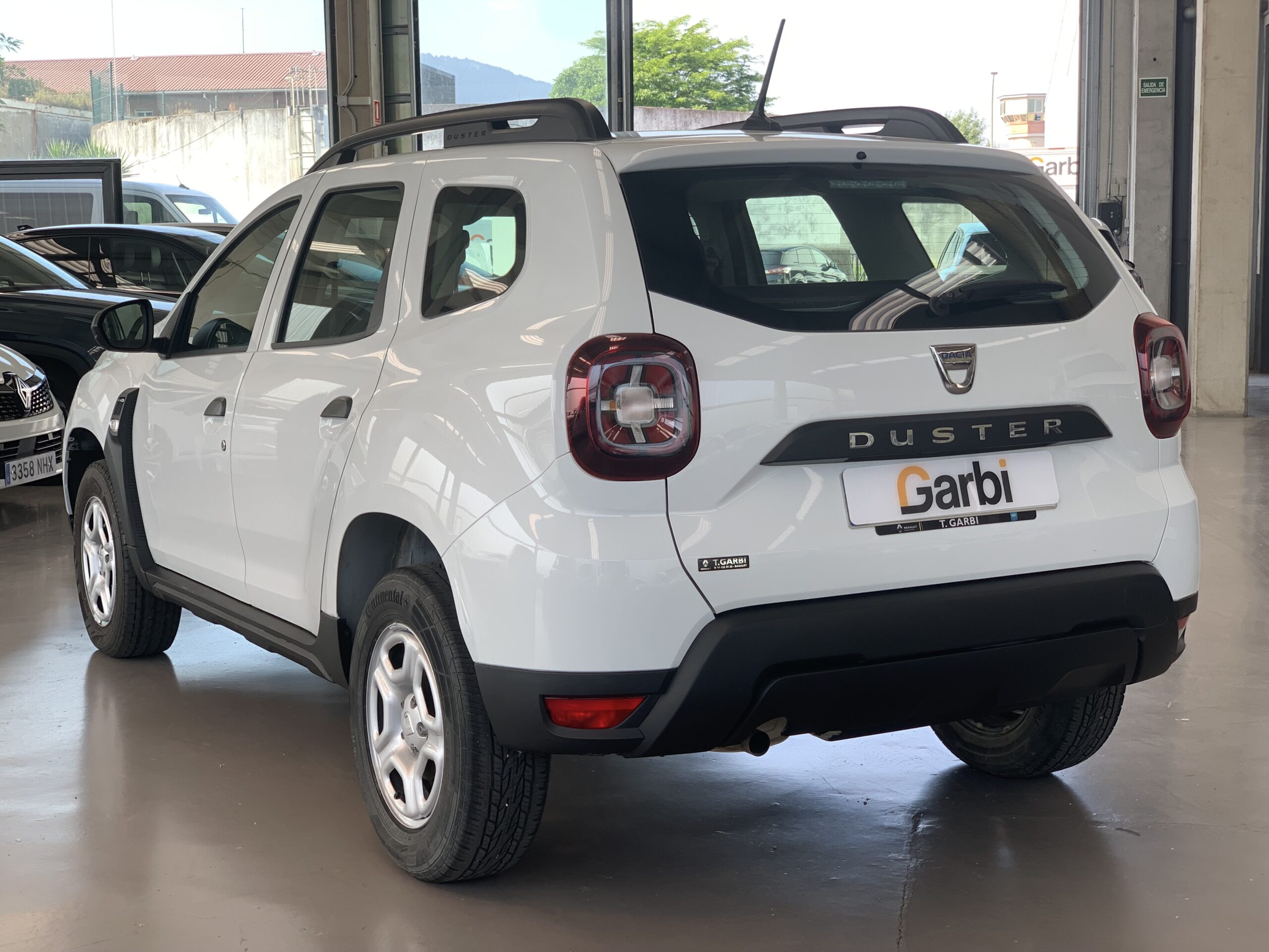 DACIA DUSTER ESSENTIAL 4X4 BLUE DCI 115CV + RUEDA DE REPUESTO + CLIMATIZACION MANUAL