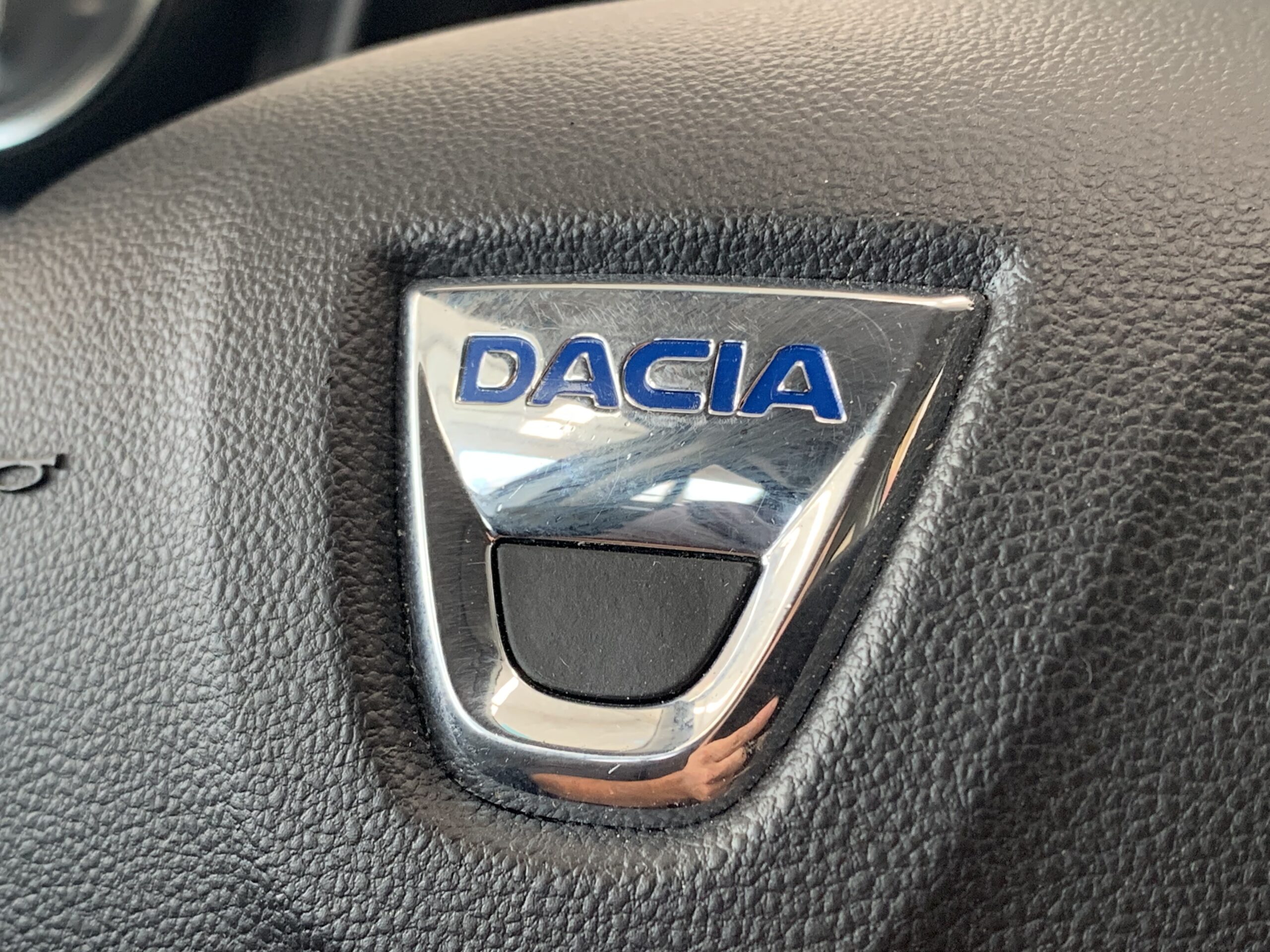 DACIA DUSTER ESSENTIAL 4X4 BLUE DCI 115CV + RUEDA DE REPUESTO + CLIMATIZACION MANUAL