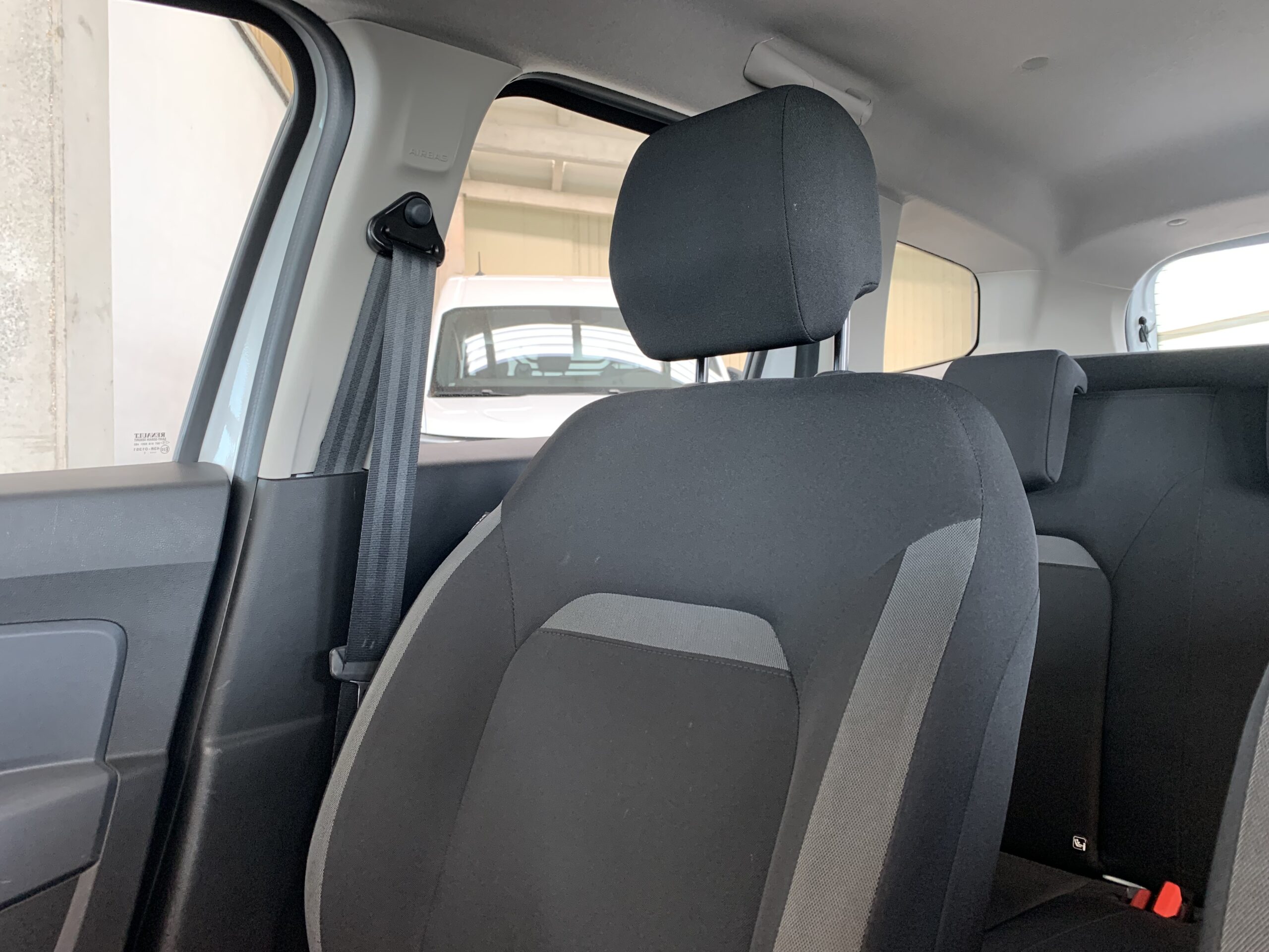 DACIA DUSTER ESSENTIAL 4X4 BLUE DCI 115CV + RUEDA DE REPUESTO + CLIMATIZACION MANUAL