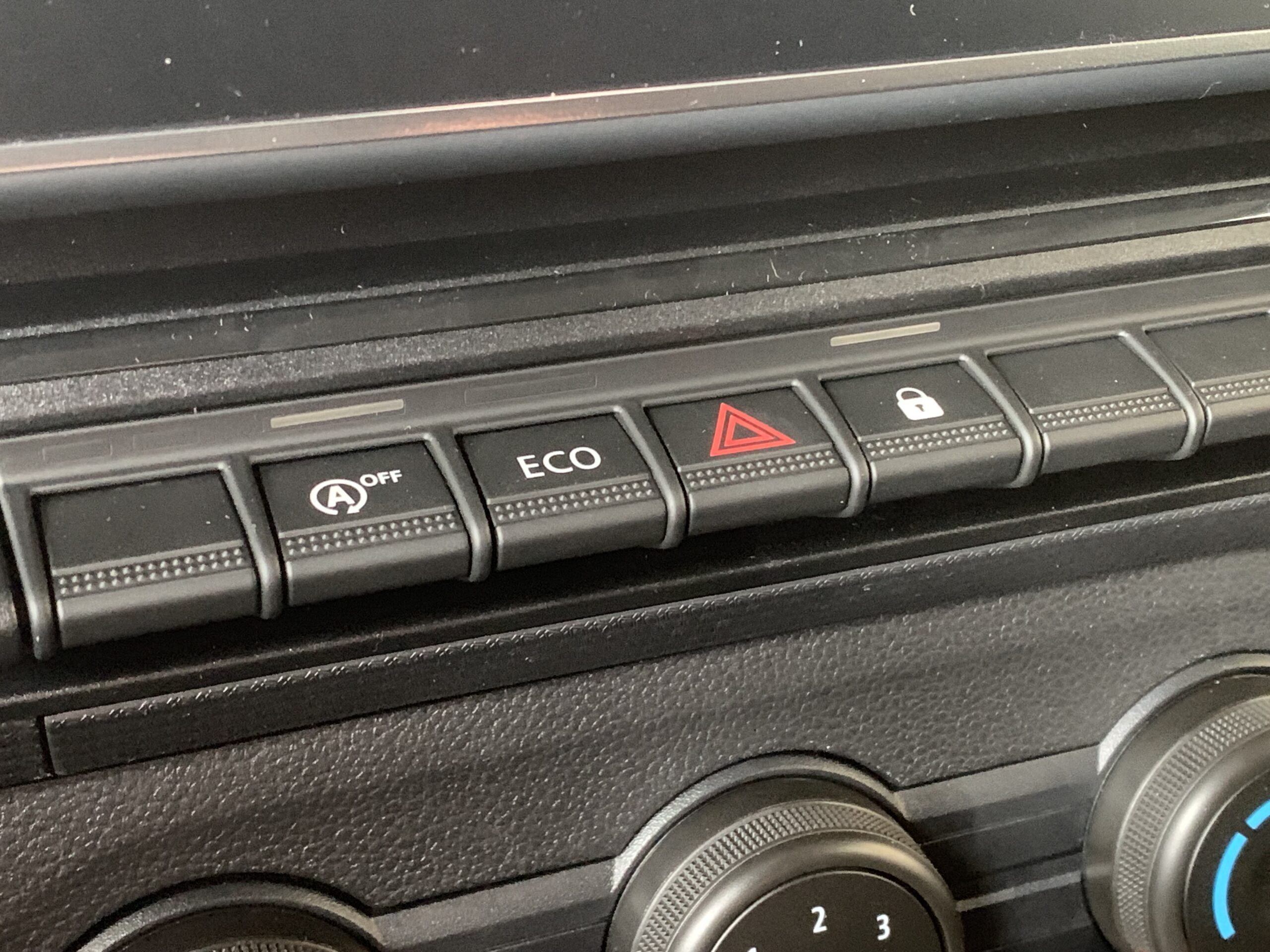 RENAULT KANGOO FURGON PROFESIONAL DCI 75CV + PANELADO COMPLETO DE MADERA (SUELO, LATERALES Y PASES DE RUEDA) + RUEDA DE REPUESTO + PUERTA LATERAL DERECHA DESLIZANTE