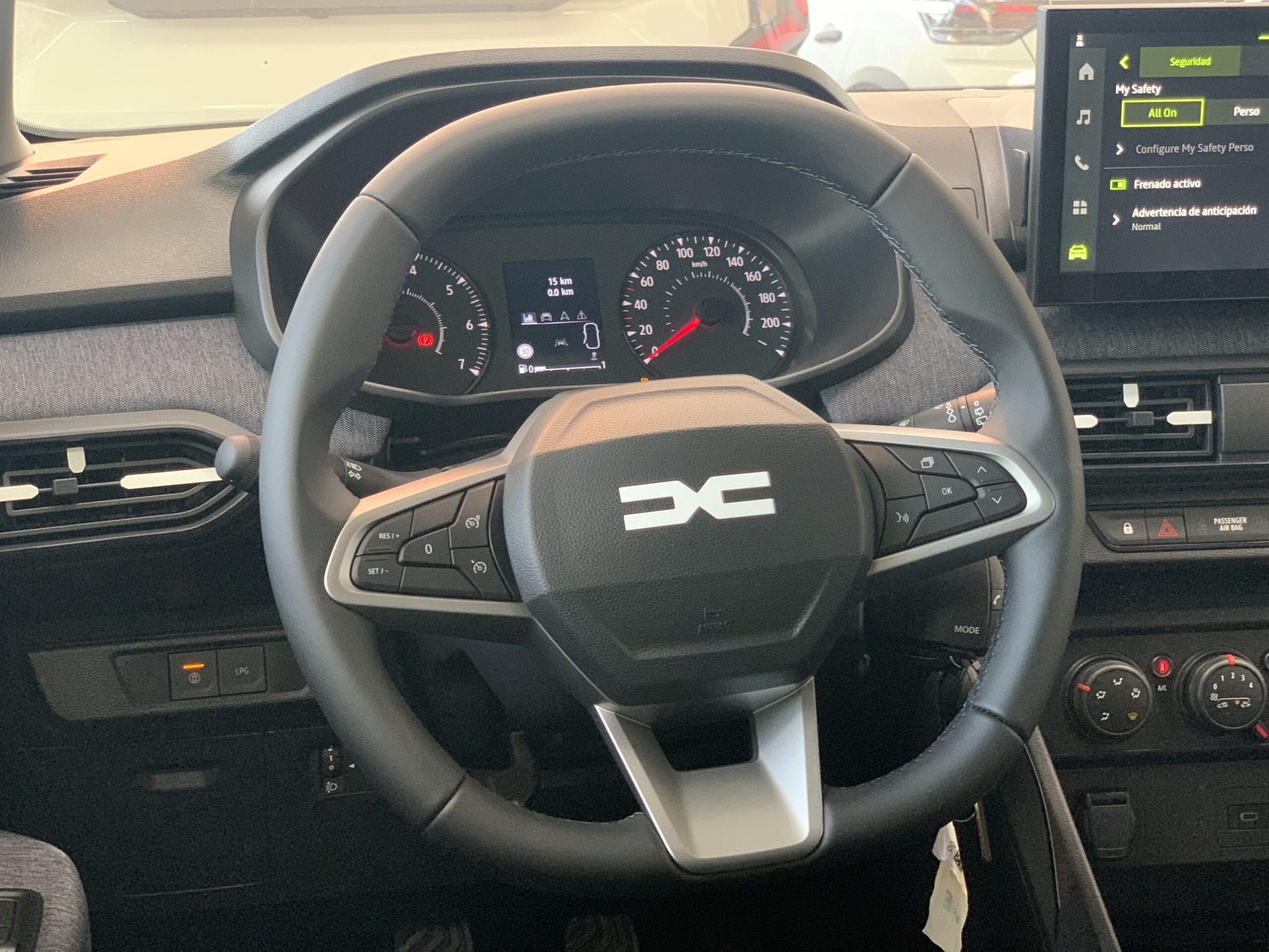 DACIA SANDERO EXPRESSION ECO-G 120CV + CAMARA DE VISION TRASERA