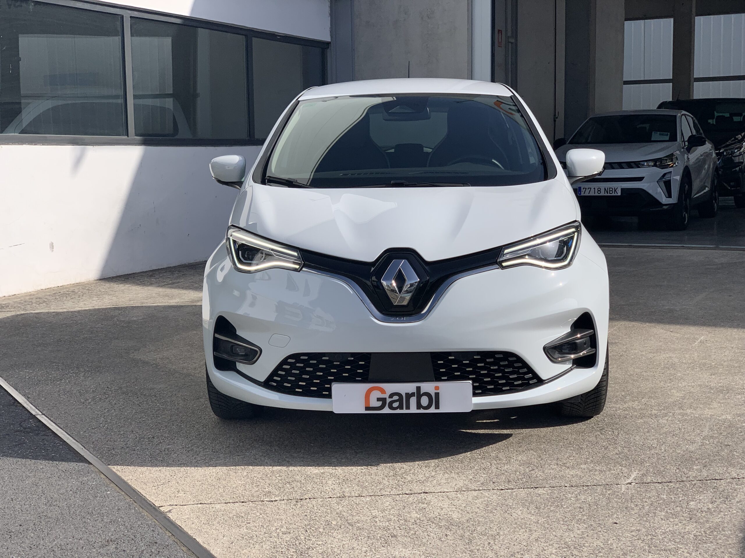 RENAULT ZOE ZEN 50KWH R135 + CARGA RAPIDA