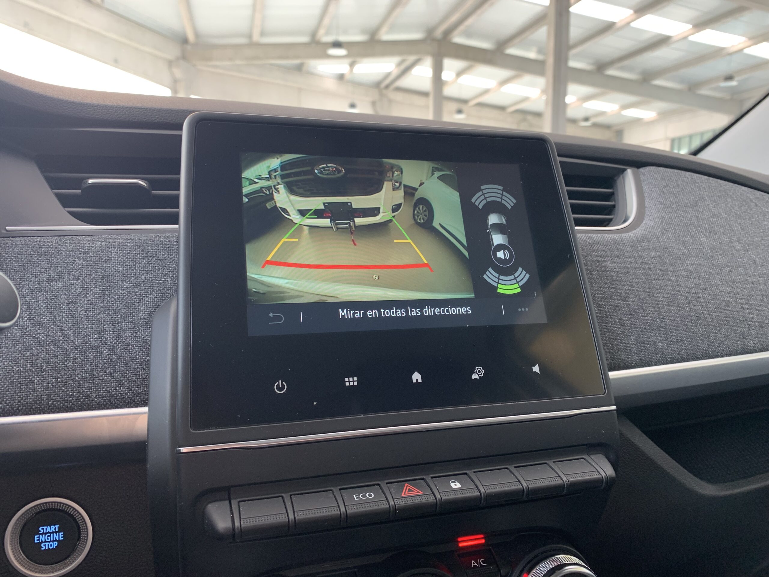RENAULT ZOE ZEN 50KWH R135 + CARGA RAPIDA