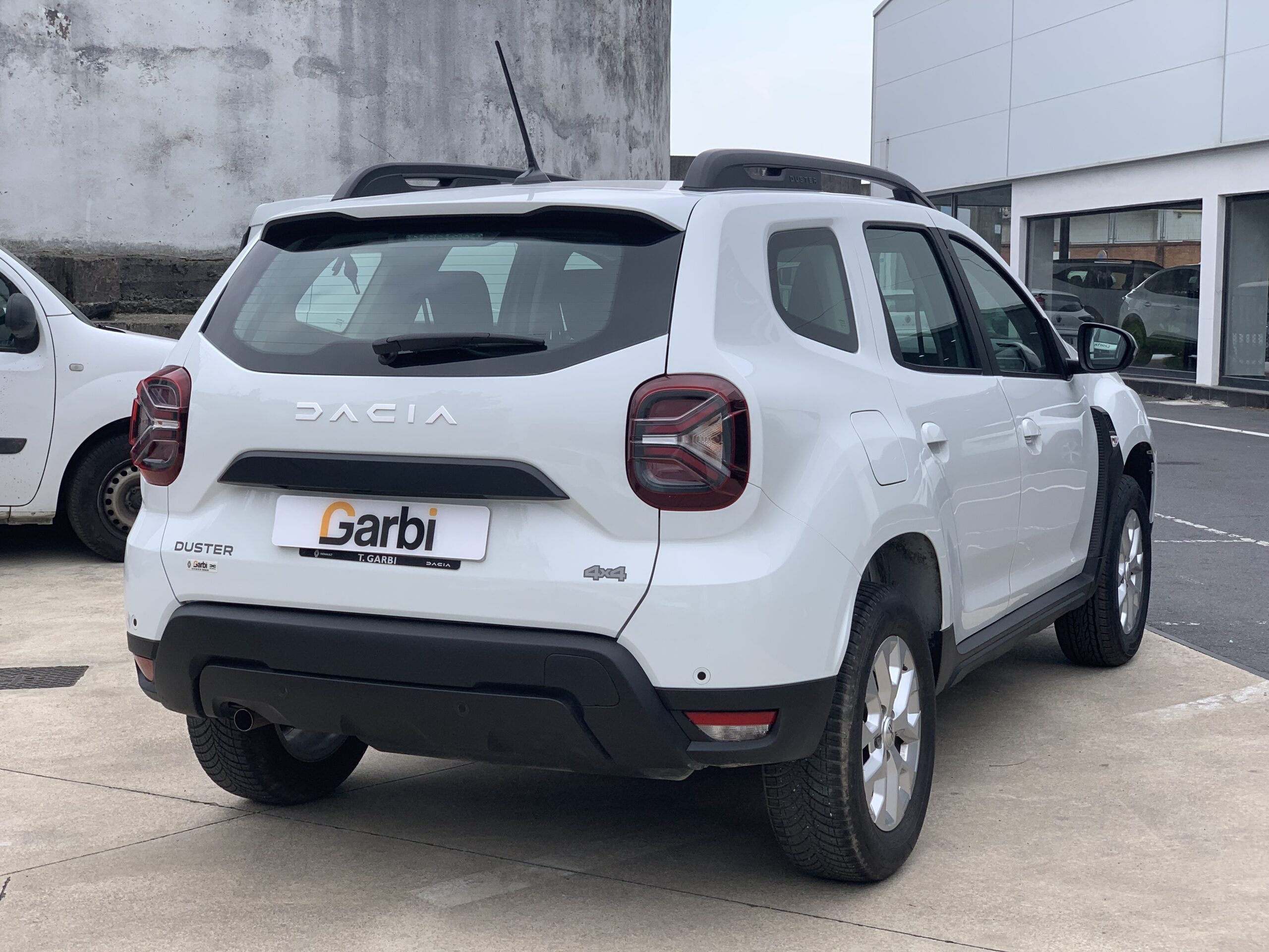 DACIA DUSTER EXPRESSION BLUE DCI 115CV 4X4 + RUEDA DE REPUESTO