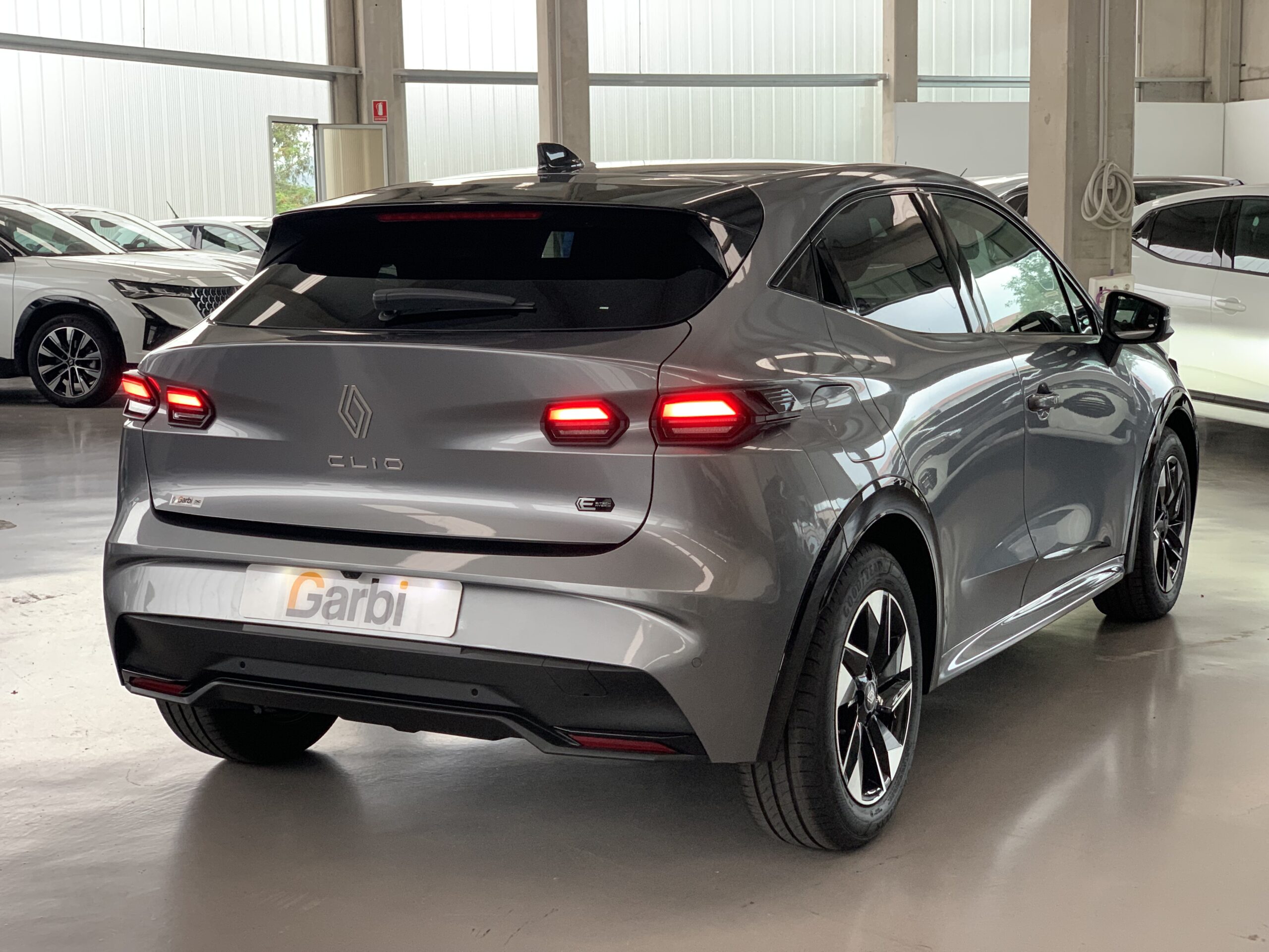 RENAULT CLIO TECHNO E-TECH FULL HYBRID 160CV
