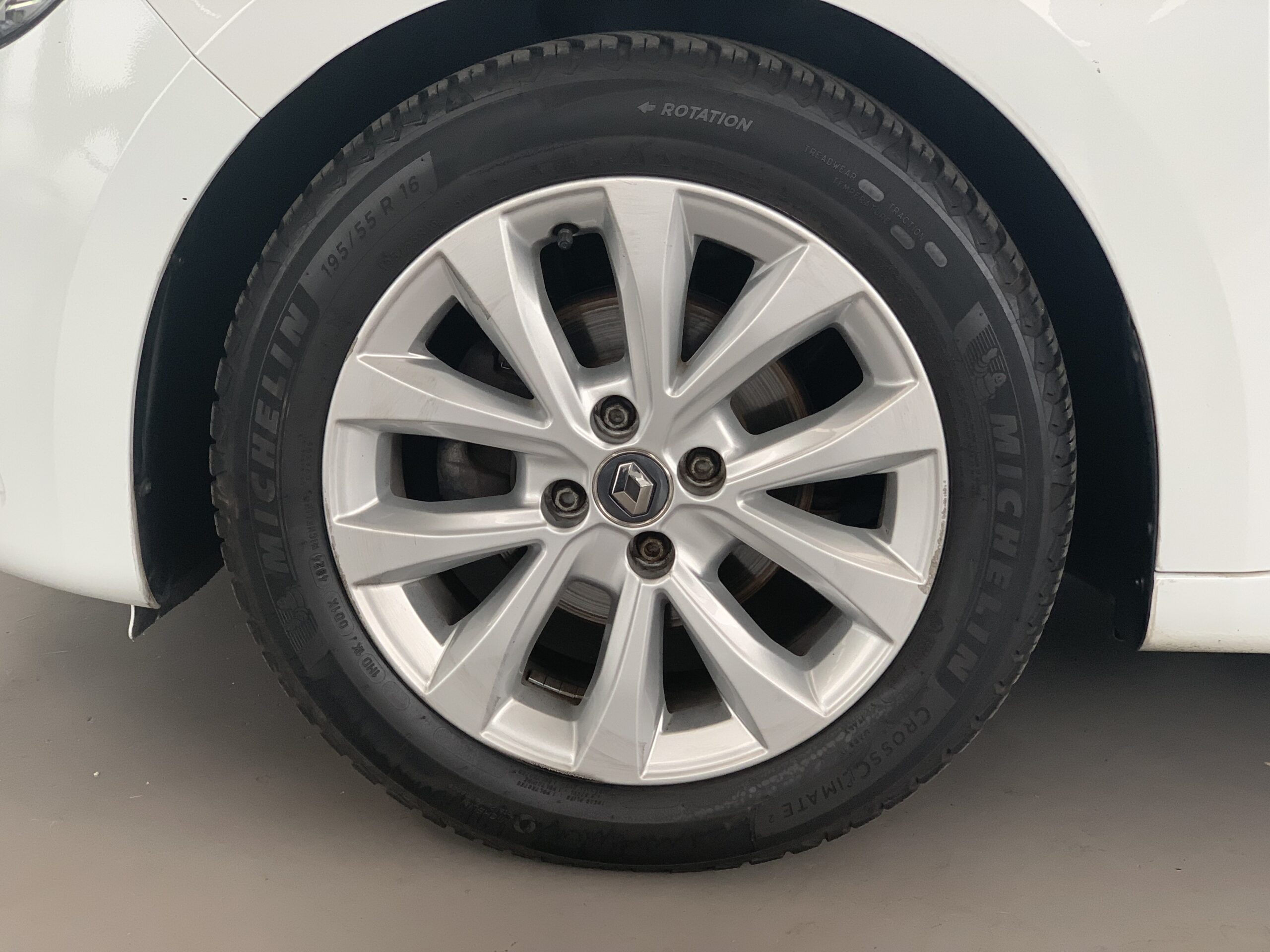 RENAULT CLIO ZEN ECO-G (GLP) 100CV + PACK NAVEGACION
