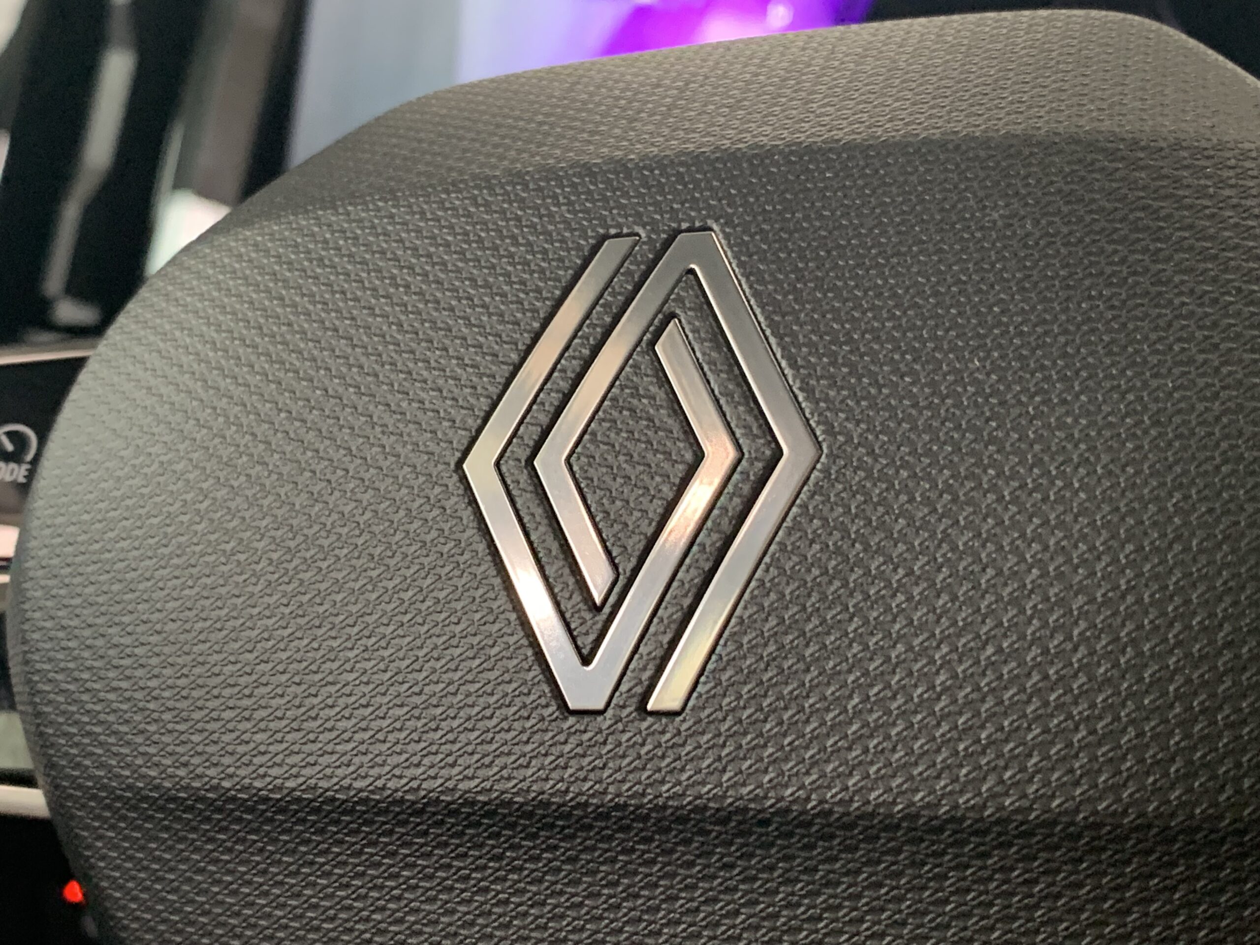 RENAULT AUSTRAL TECHNO E-TECH FULL HYBRID 200CV