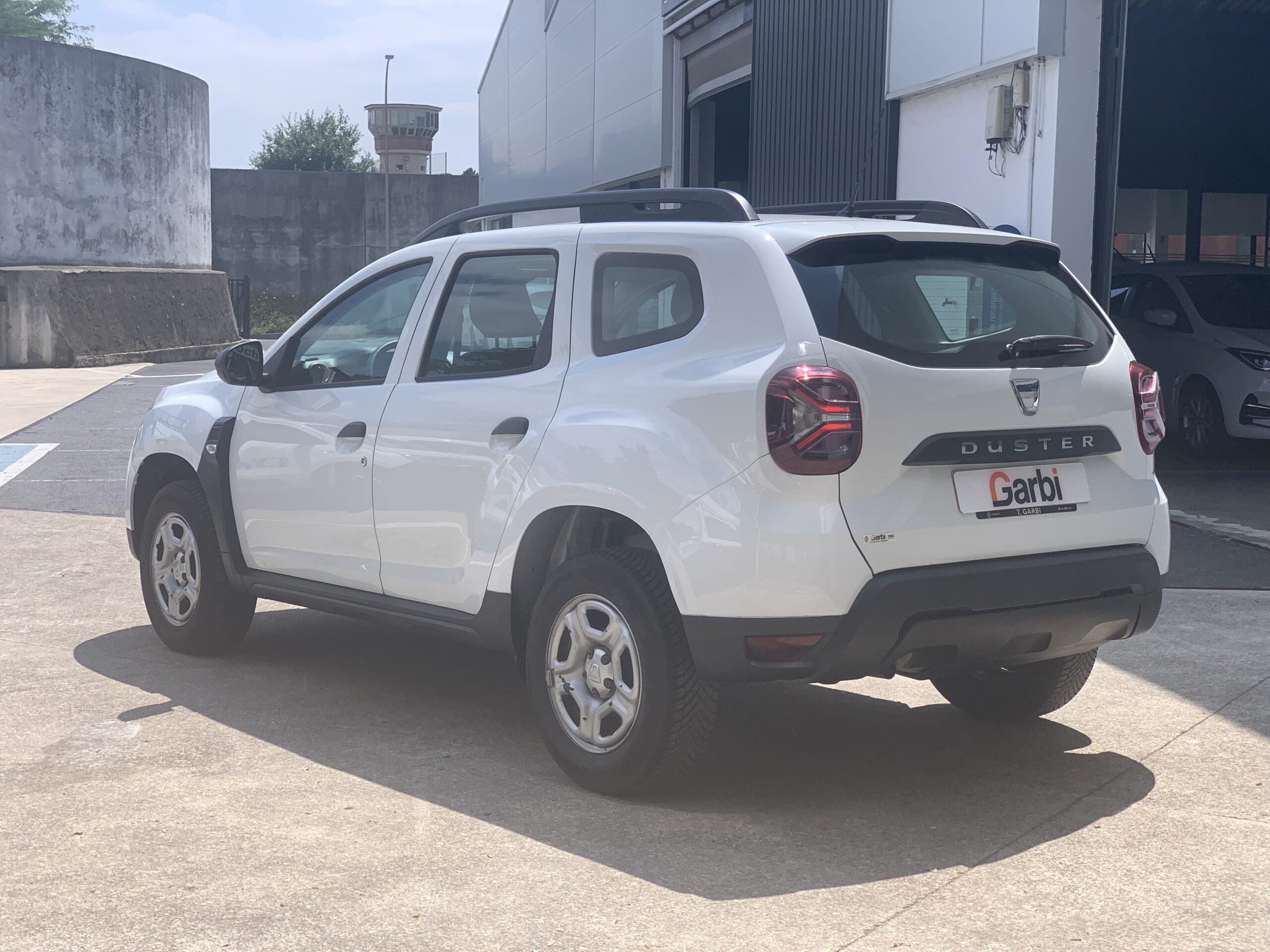 DACIA DUSTER ESSENTIAL BLUE DCI 115CV 4X4 + RUEDA DE REPUESTO + CLIMATIZACION MANUAL