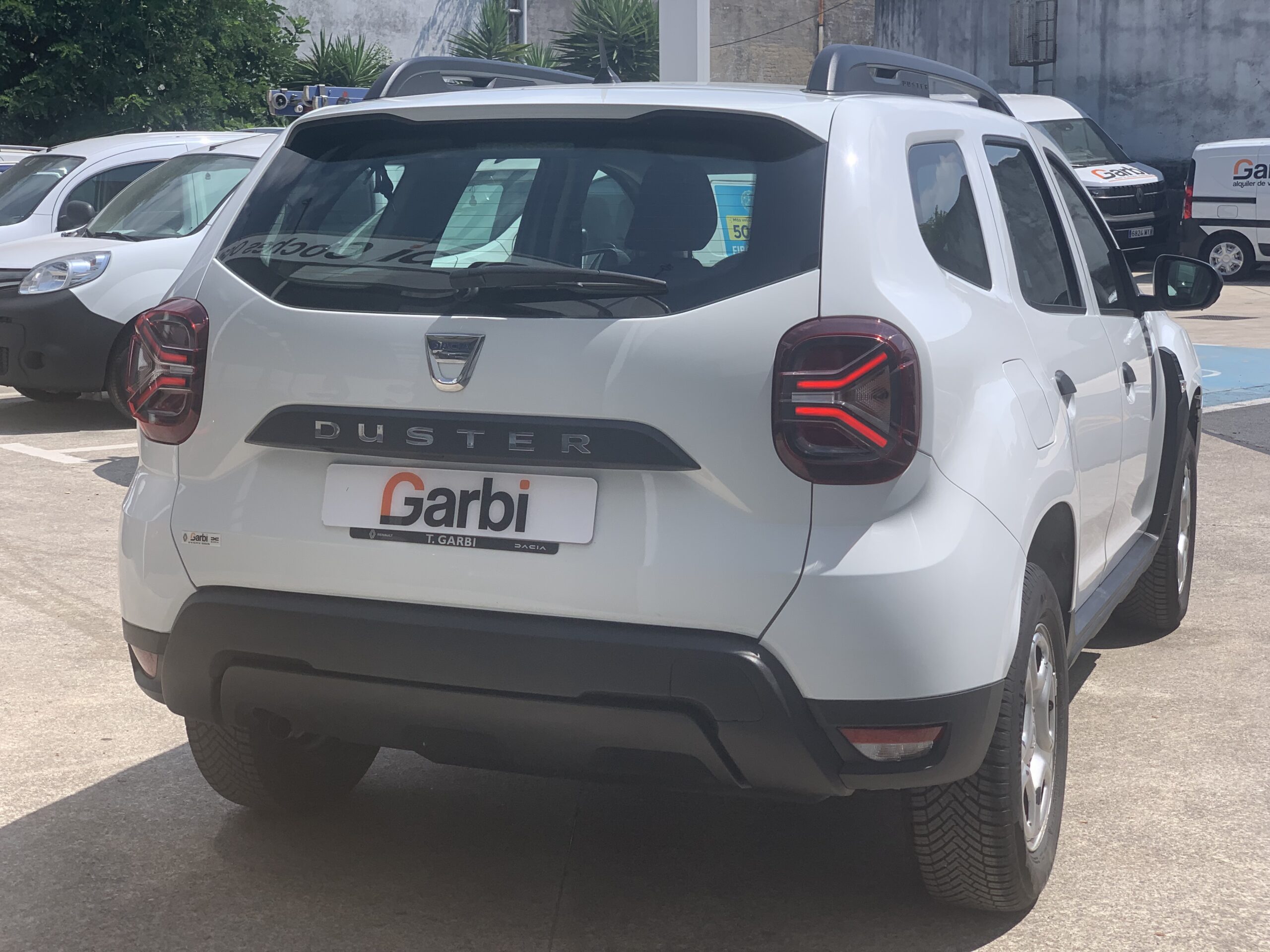 DACIA DUSTER ESSENTIAL BLUE DCI 115CV 4X4 + RUEDA DE REPUESTO + CLIMATIZACION MANUAL