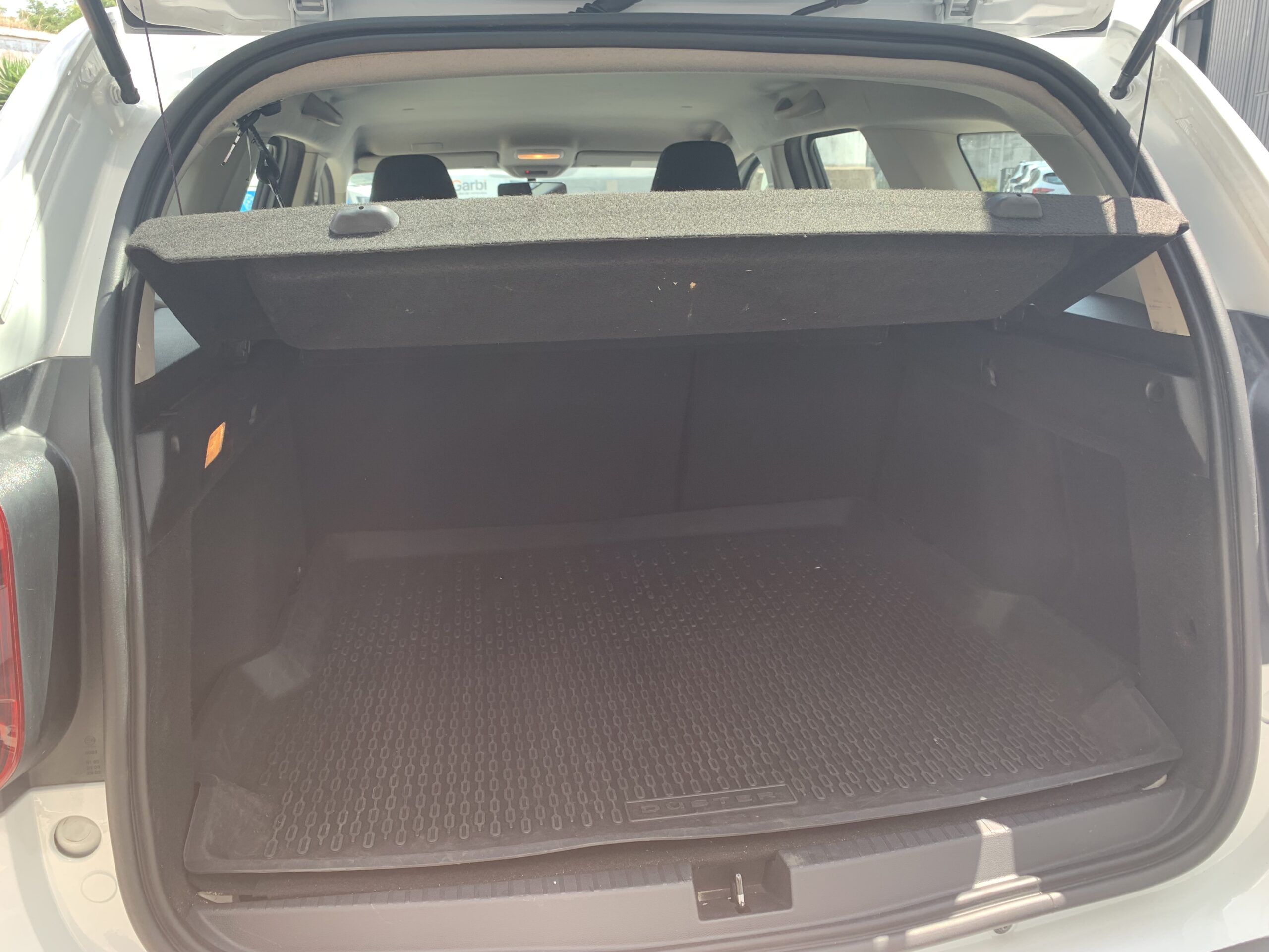 DACIA DUSTER ESSENTIAL BLUE DCI 115CV 4X4 + RUEDA DE REPUESTO + CLIMATIZACION MANUAL