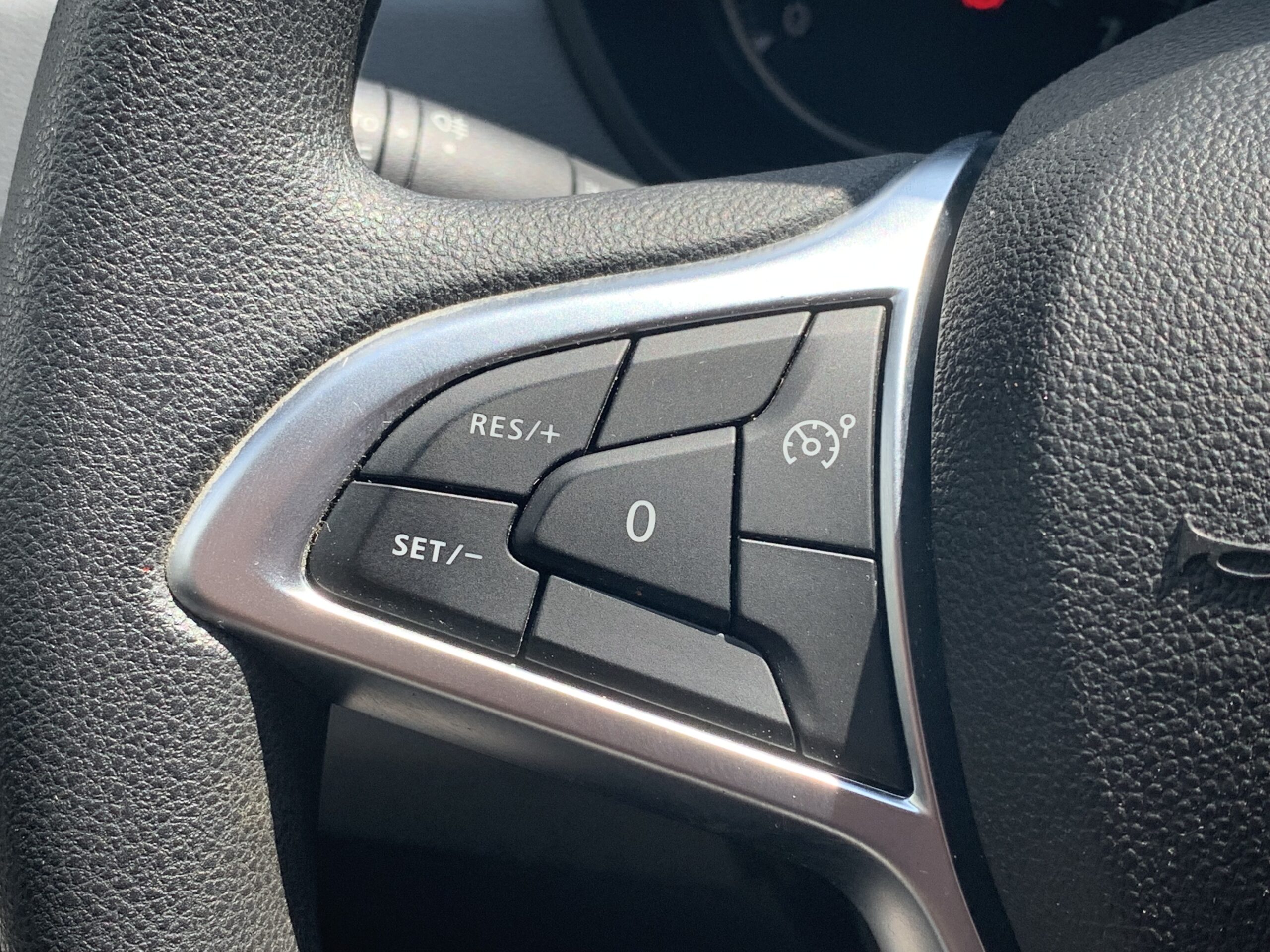 DACIA DUSTER ESSENTIAL BLUE DCI 115CV 4X4 + RUEDA DE REPUESTO + CLIMATIZACION MANUAL