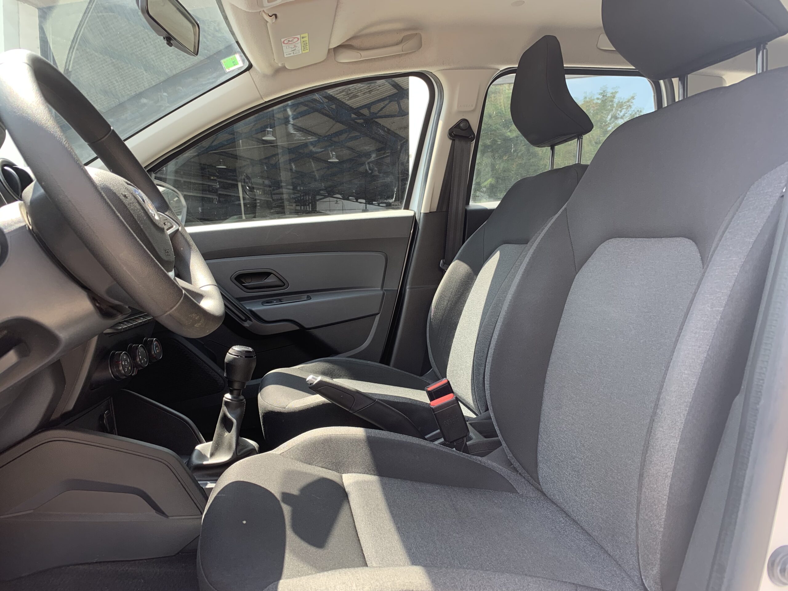 DACIA DUSTER ESSENTIAL BLUE DCI 115CV 4X4 + RUEDA DE REPUESTO + CLIMATIZACION MANUAL