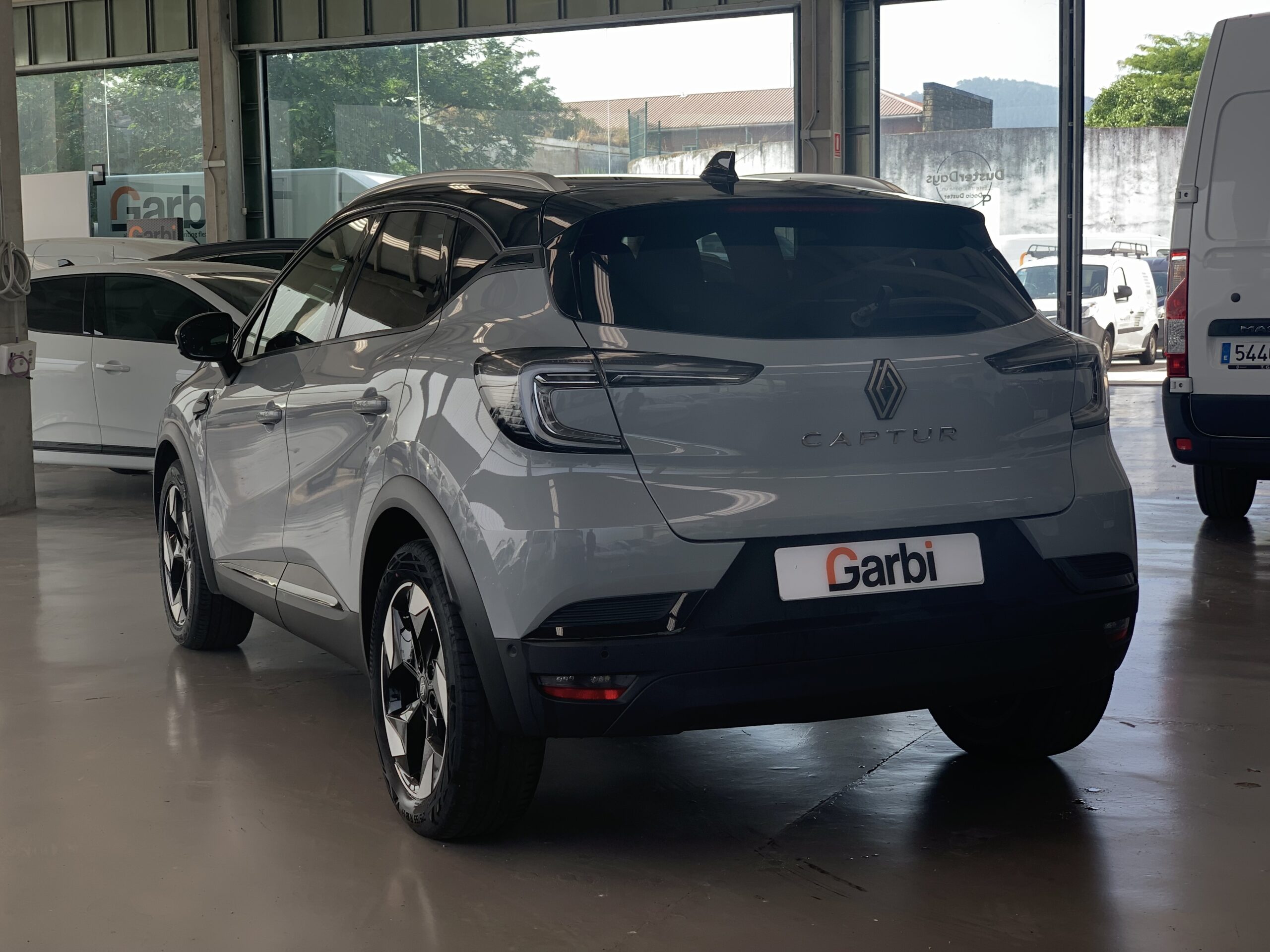 RENAULT CAPTUR TECHNO ECO-G (GLP) 100CV + PACK NAVIGATION & HARMAN KARDON