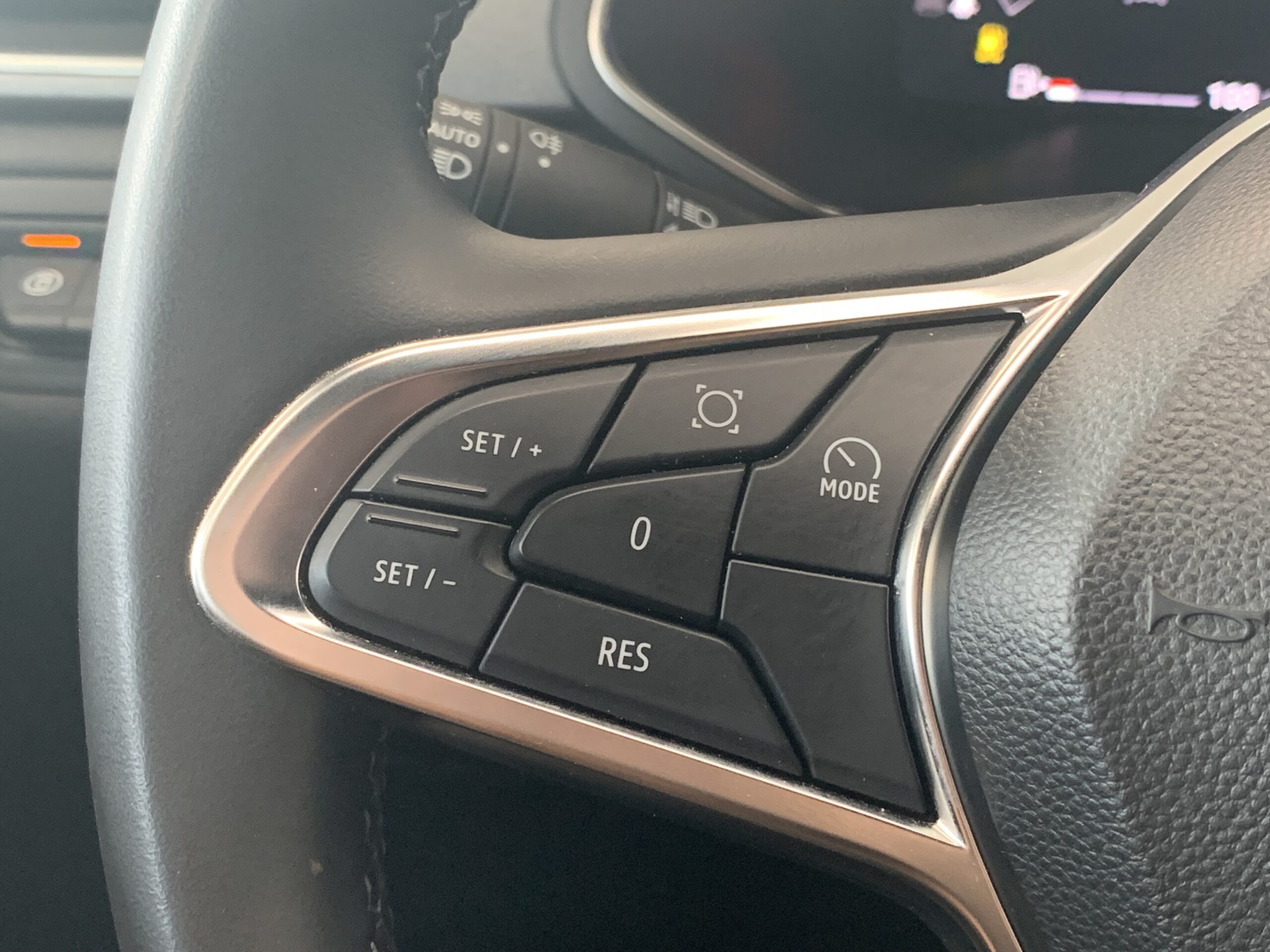 RENAULT CAPTUR TECHNO ECO-G (GLP) 100CV + PACK NAVIGATION & HARMAN KARDON