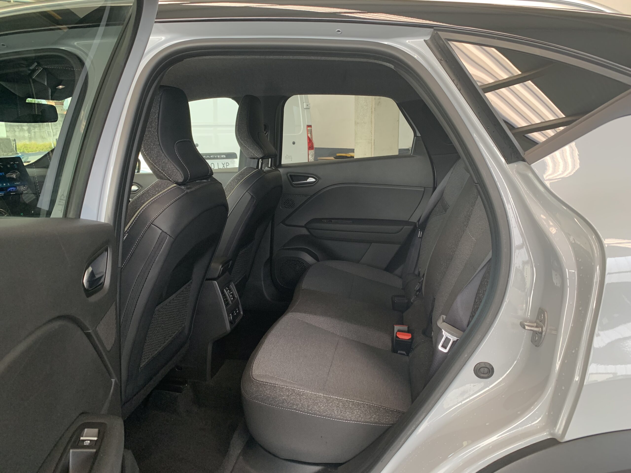 RENAULT CAPTUR TECHNO ECO-G (GLP) 100CV + PACK NAVIGATION & HARMAN KARDON