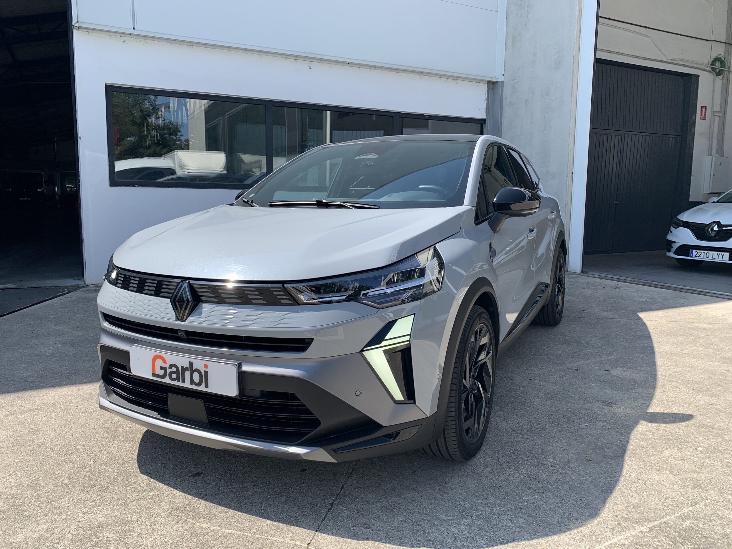 RENAULT SYMBIOZ ESPIRIT ALPINE E-TECH FULL HYBRID 145CV + PACK HARMAN KARDON + CAMARA 360º + PACK SAFETY + PACK WINTER + TECHO SOLAR PANORAMICO SOLARBAY + MALETERO DE APERTURA ELECTRICA + RUEDA DE EMERGENCIA + GOOGLE INTEGRADO
