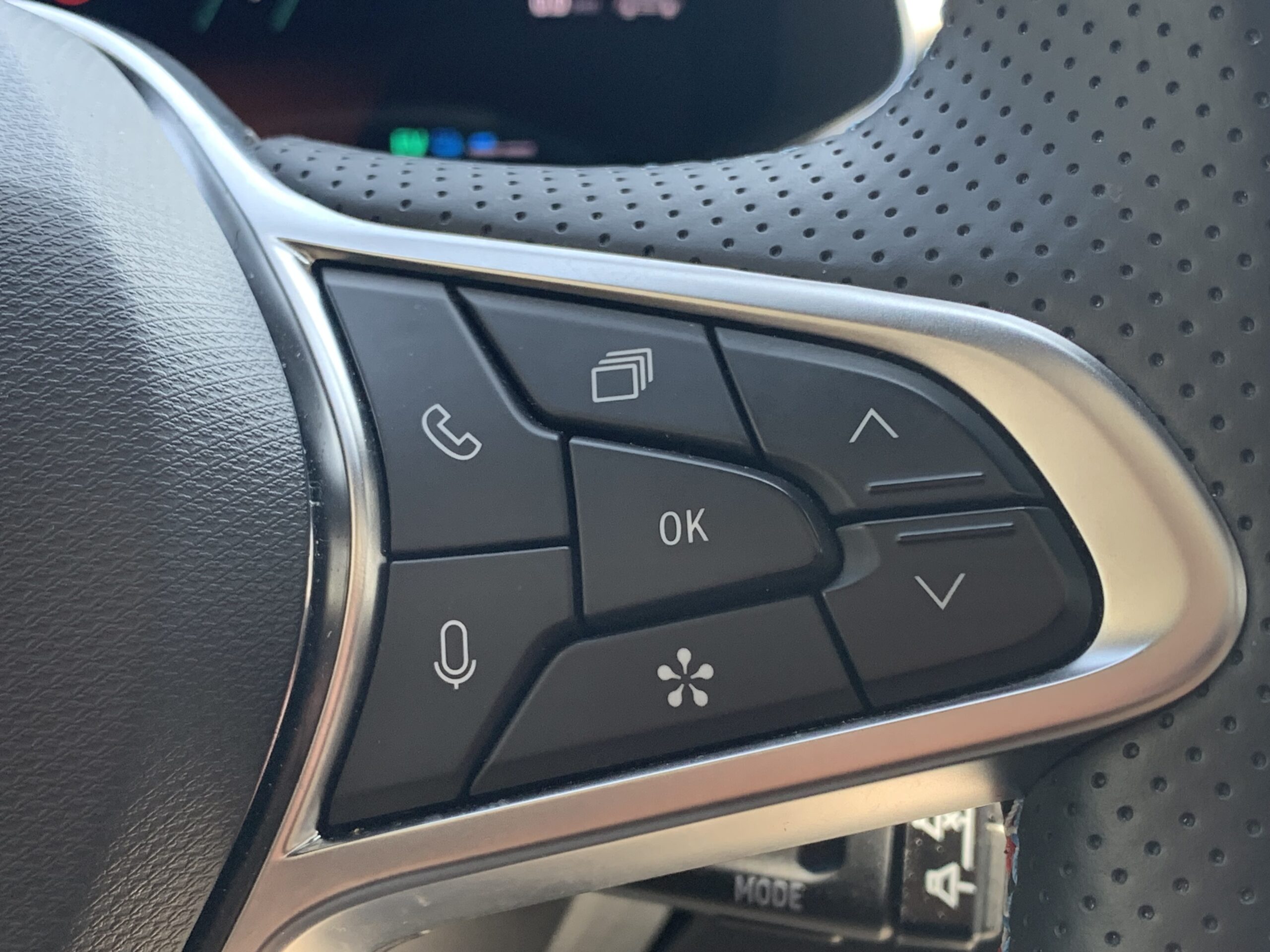 RENAULT SYMBIOZ ESPIRIT ALPINE E-TECH FULL HYBRID 145CV + PACK HARMAN KARDON + CAMARA 360º + PACK SAFETY + PACK WINTER + TECHO SOLAR PANORAMICO SOLARBAY + MALETERO DE APERTURA ELECTRICA + RUEDA DE EMERGENCIA + GOOGLE INTEGRADO