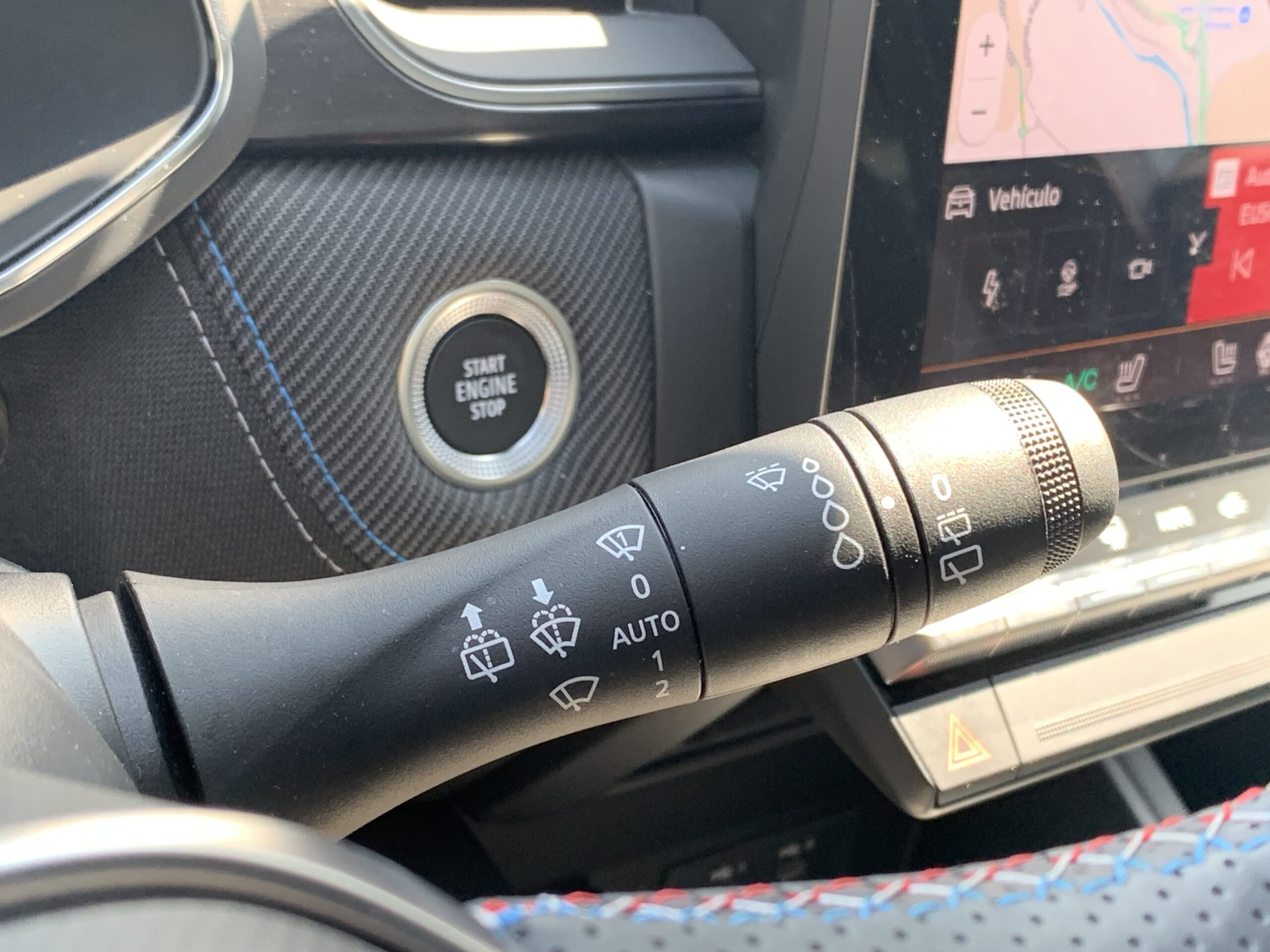 RENAULT SYMBIOZ ESPIRIT ALPINE E-TECH FULL HYBRID 145CV + PACK HARMAN KARDON + CAMARA 360º + PACK SAFETY + PACK WINTER + TECHO SOLAR PANORAMICO SOLARBAY + MALETERO DE APERTURA ELECTRICA + RUEDA DE EMERGENCIA + GOOGLE INTEGRADO