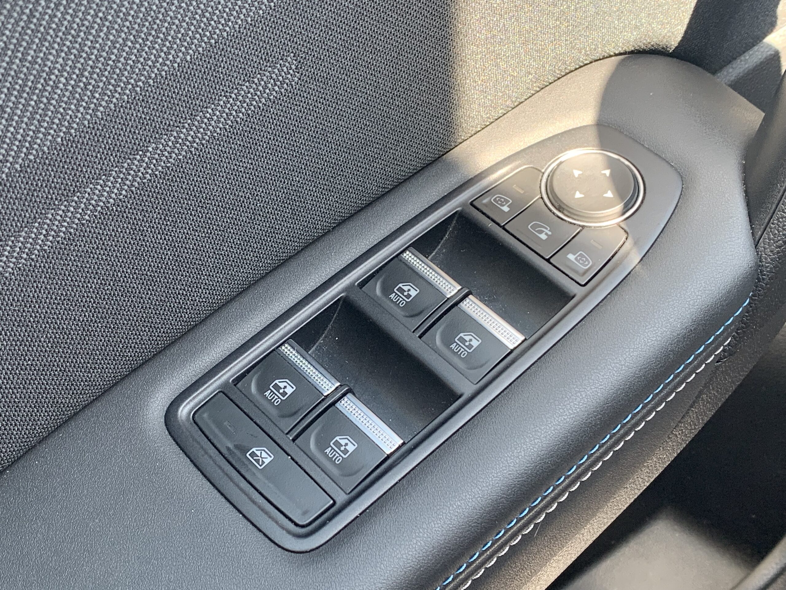 RENAULT SYMBIOZ ESPIRIT ALPINE E-TECH FULL HYBRID 145CV + PACK HARMAN KARDON + CAMARA 360º + PACK SAFETY + PACK WINTER + TECHO SOLAR PANORAMICO SOLARBAY + MALETERO DE APERTURA ELECTRICA + RUEDA DE EMERGENCIA + GOOGLE INTEGRADO