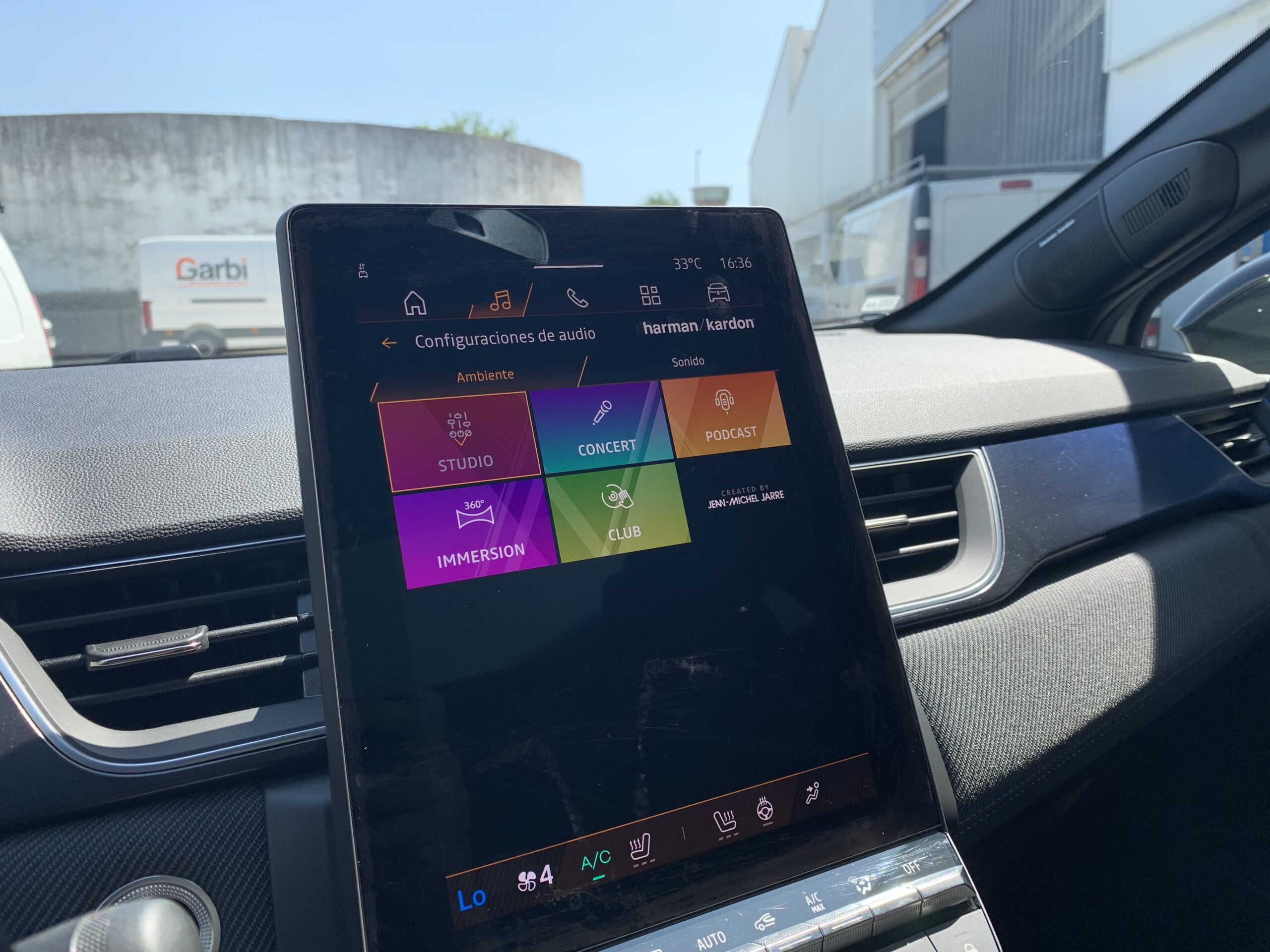 RENAULT SYMBIOZ ESPIRIT ALPINE E-TECH FULL HYBRID 145CV + PACK HARMAN KARDON + CAMARA 360º + PACK SAFETY + PACK WINTER + TECHO SOLAR PANORAMICO SOLARBAY + MALETERO DE APERTURA ELECTRICA + RUEDA DE EMERGENCIA + GOOGLE INTEGRADO