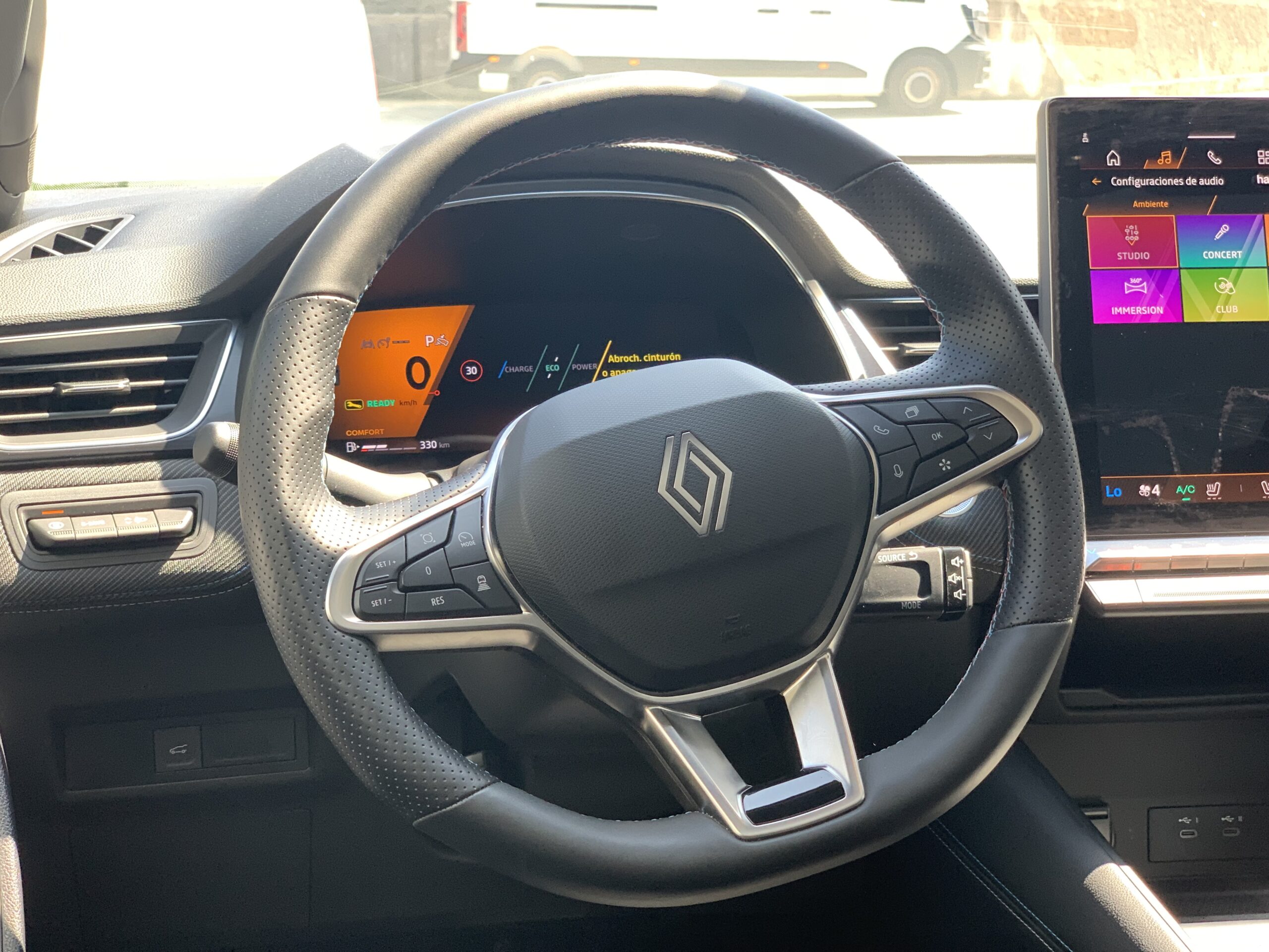 RENAULT SYMBIOZ ESPIRIT ALPINE E-TECH FULL HYBRID 145CV + PACK HARMAN KARDON + CAMARA 360º + PACK SAFETY + PACK WINTER + TECHO SOLAR PANORAMICO SOLARBAY + MALETERO DE APERTURA ELECTRICA + RUEDA DE EMERGENCIA + GOOGLE INTEGRADO