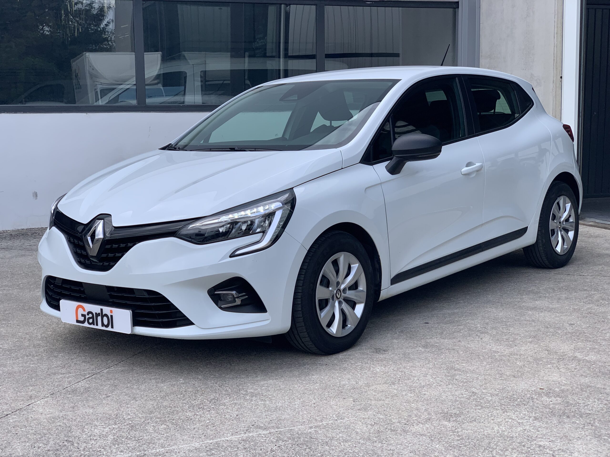 RENAULT CLIO BUSINESS DCI 100CV + PANTALLA EASY LINK 7″ SIN NAVEGADOR