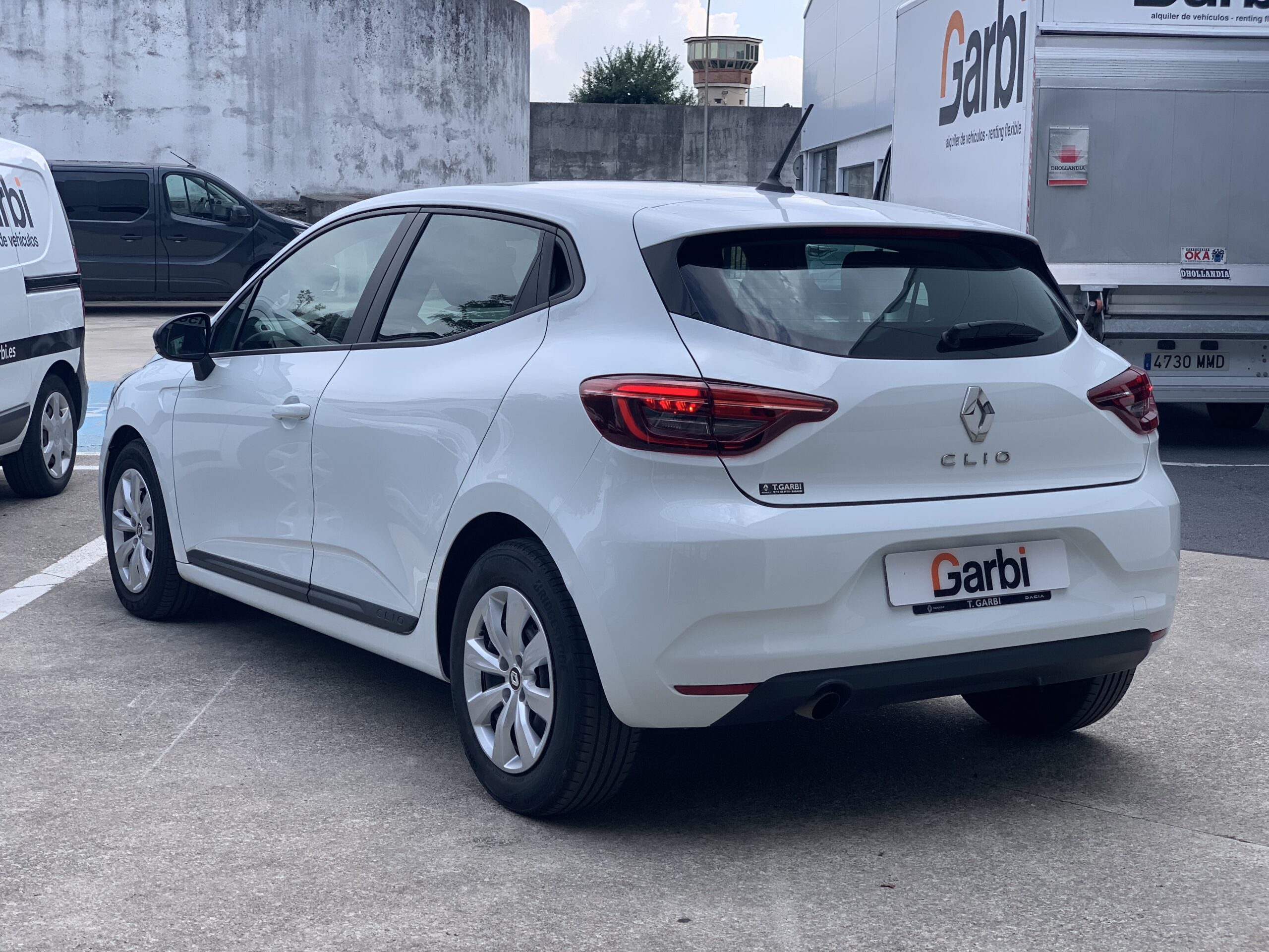 RENAULT CLIO BUSINESS DCI 100CV + PANTALLA EASY LINK 7″ SIN NAVEGADOR
