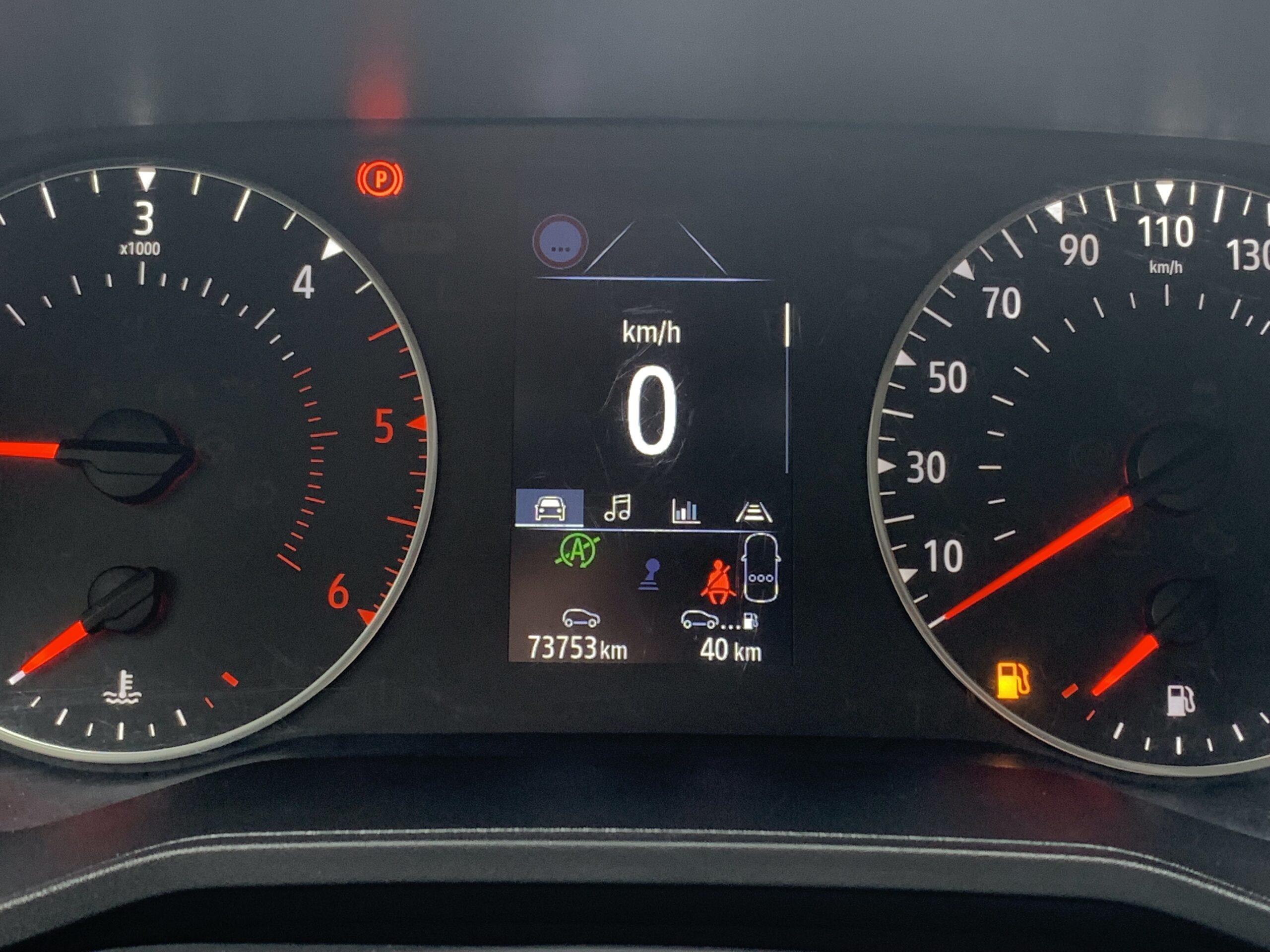 RENAULT CLIO BUSINESS DCI 100CV + PANTALLA EASY LINK 7″ SIN NAVEGADOR