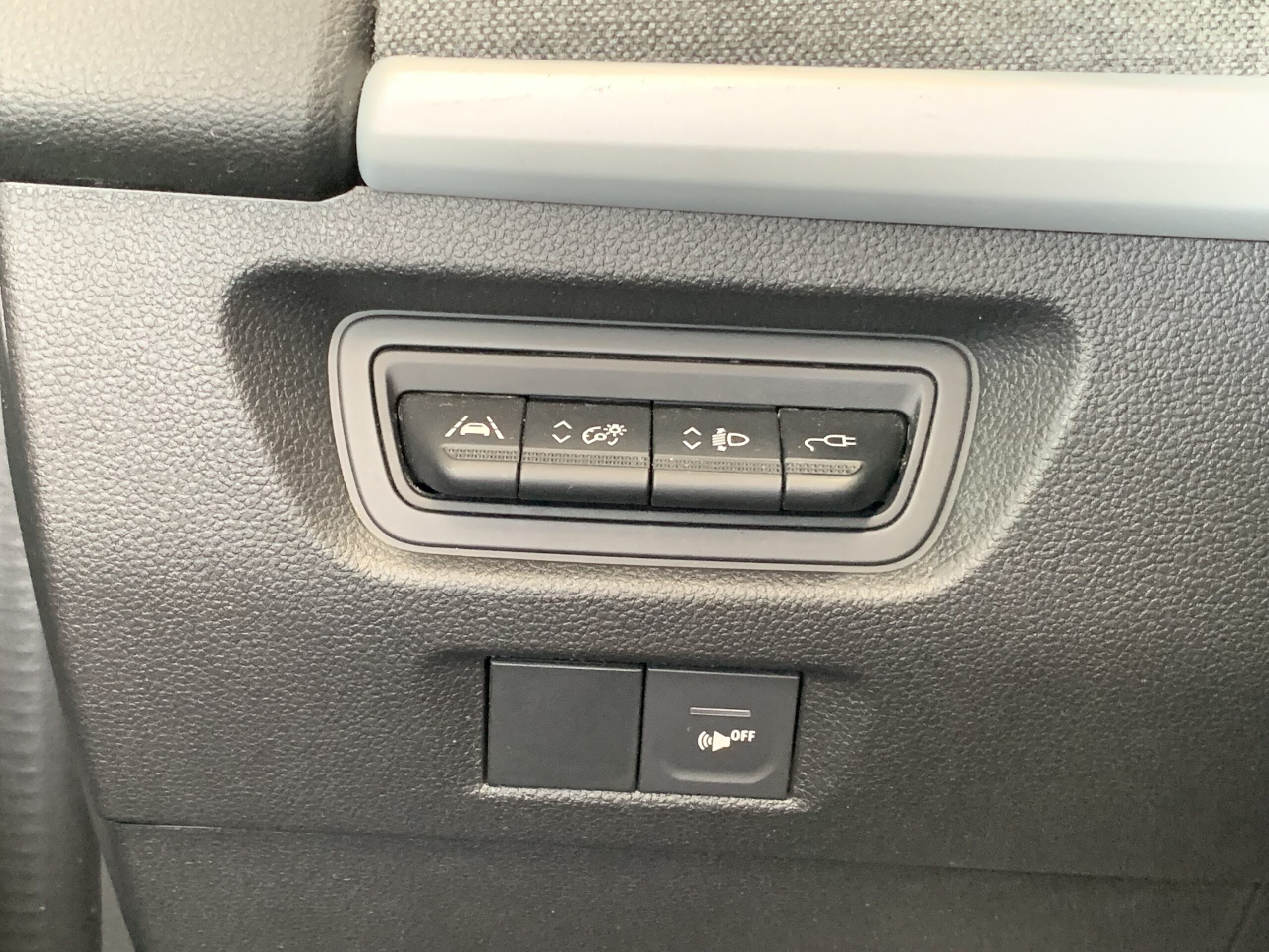 RENAULT ZOE INTENS R110