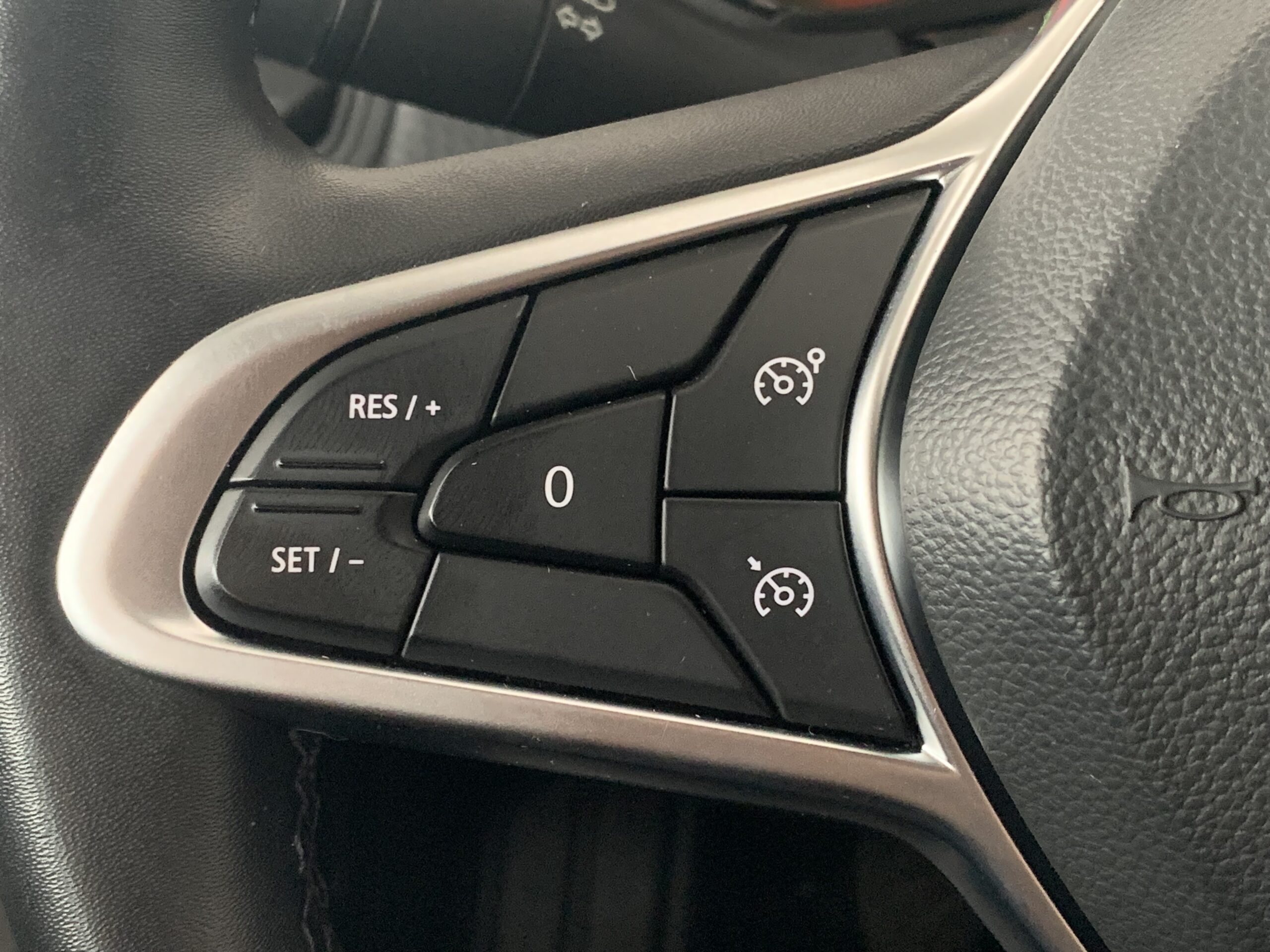RENAULT CLIO EQUILIBRE 1.5 BLUE DCI 100CV + RUEDA DE REPUESTO