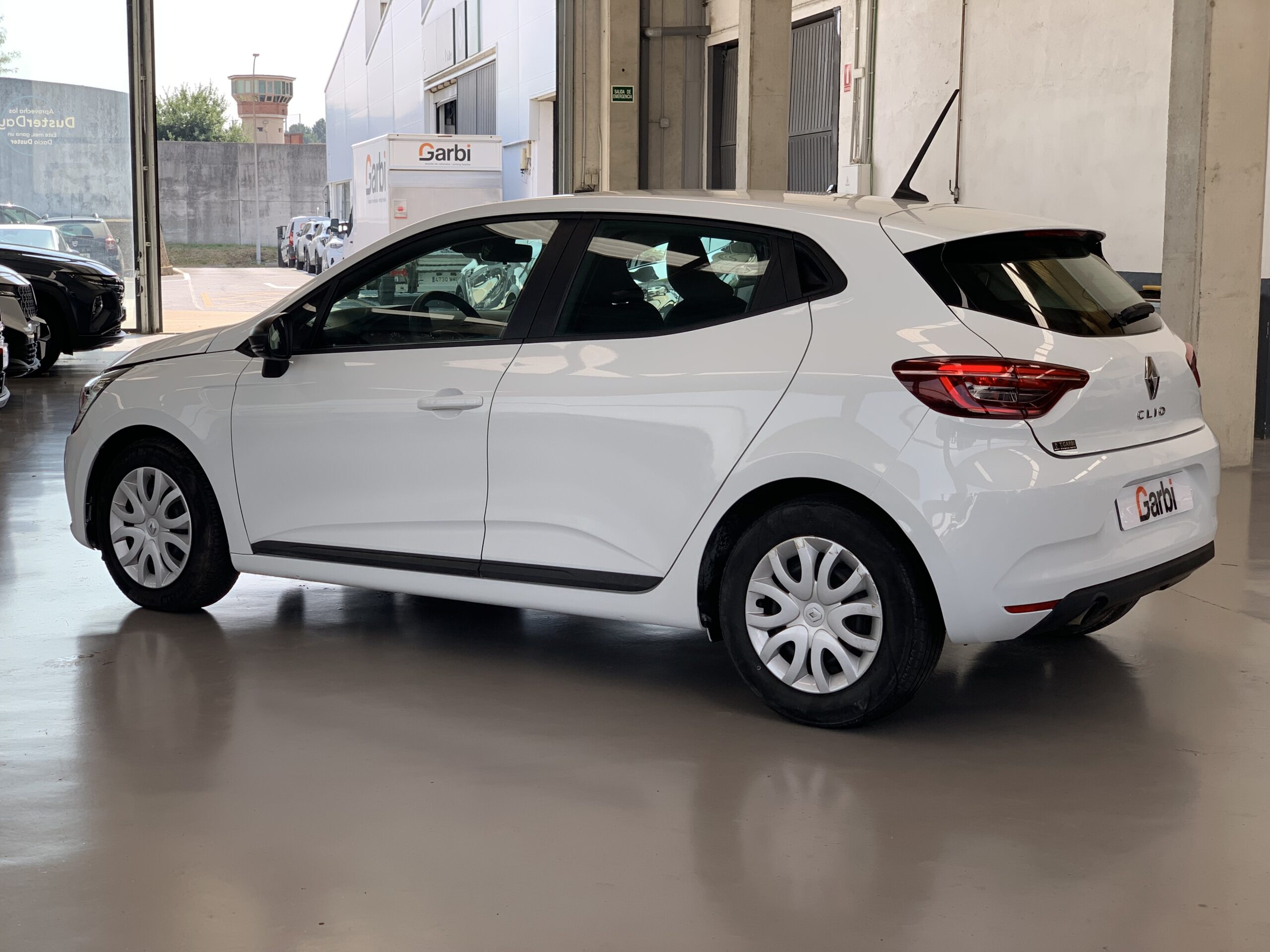 RENAULT CLIO BUSINESS DCI 100CV + PACK ESTANDAR SAFETY