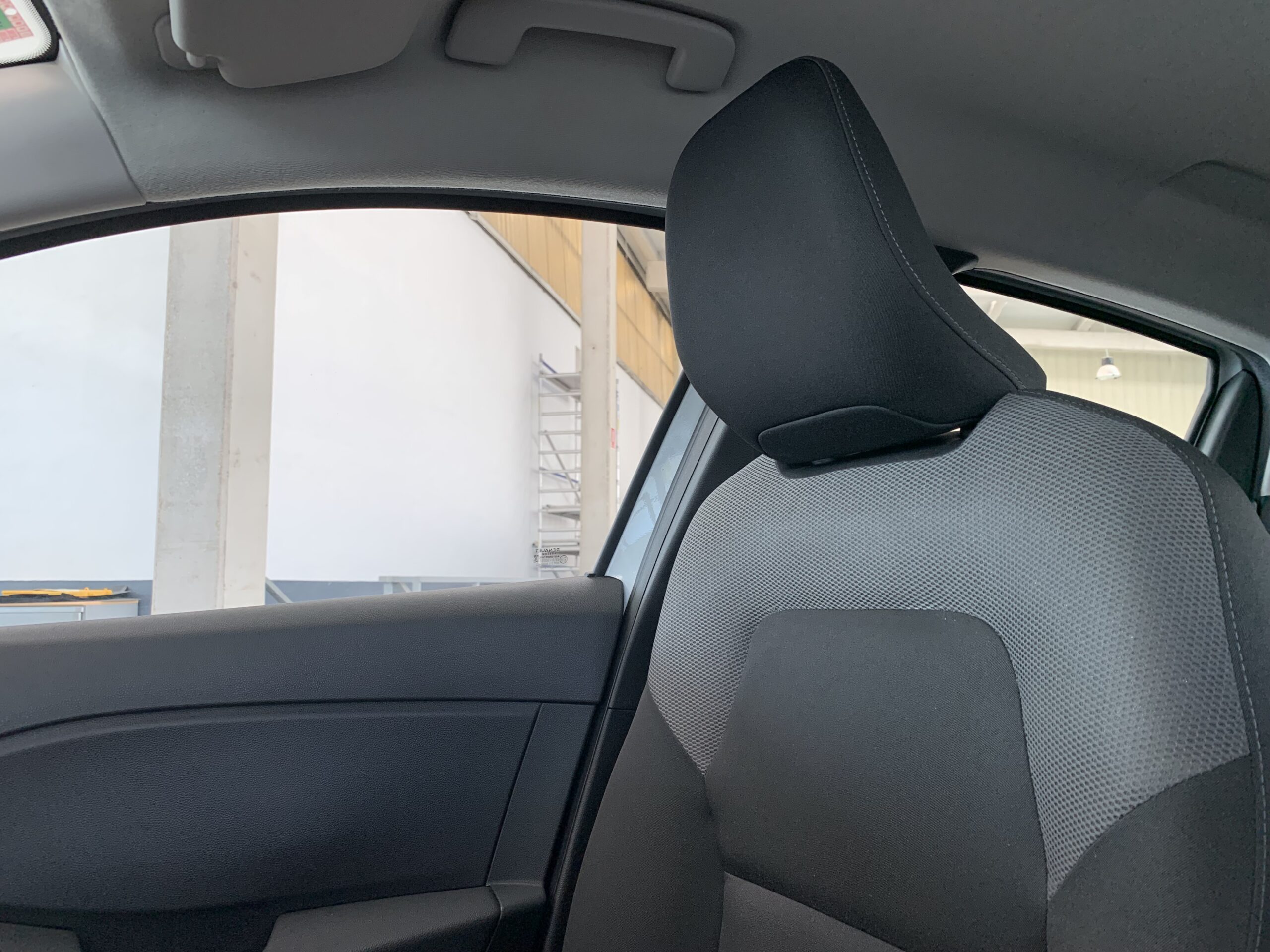 RENAULT CLIO BUSINESS DCI 100CV + PACK ESTANDAR SAFETY