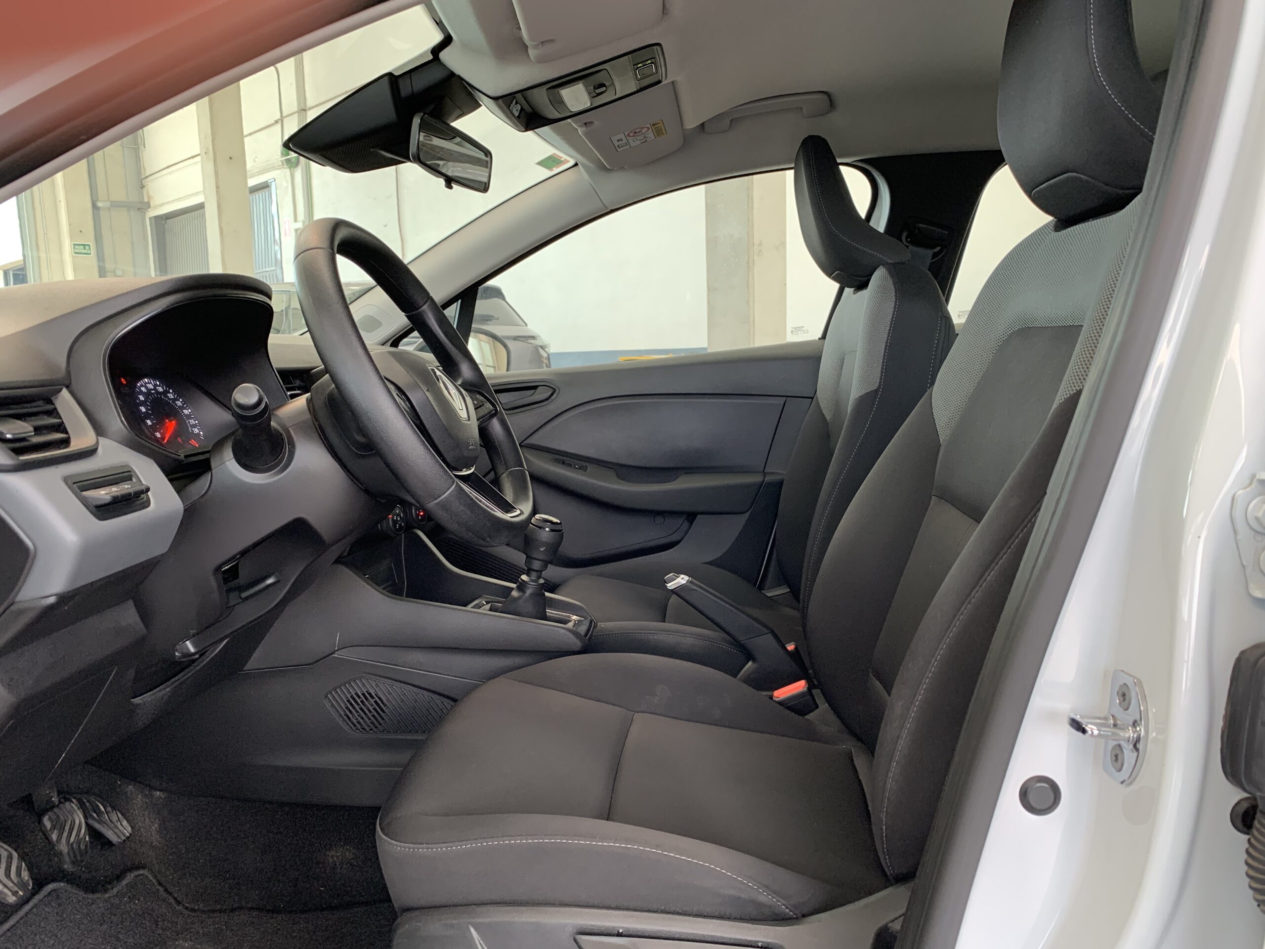 RENAULT CLIO BUSINESS DCI 100CV + PACK ESTANDAR SAFETY