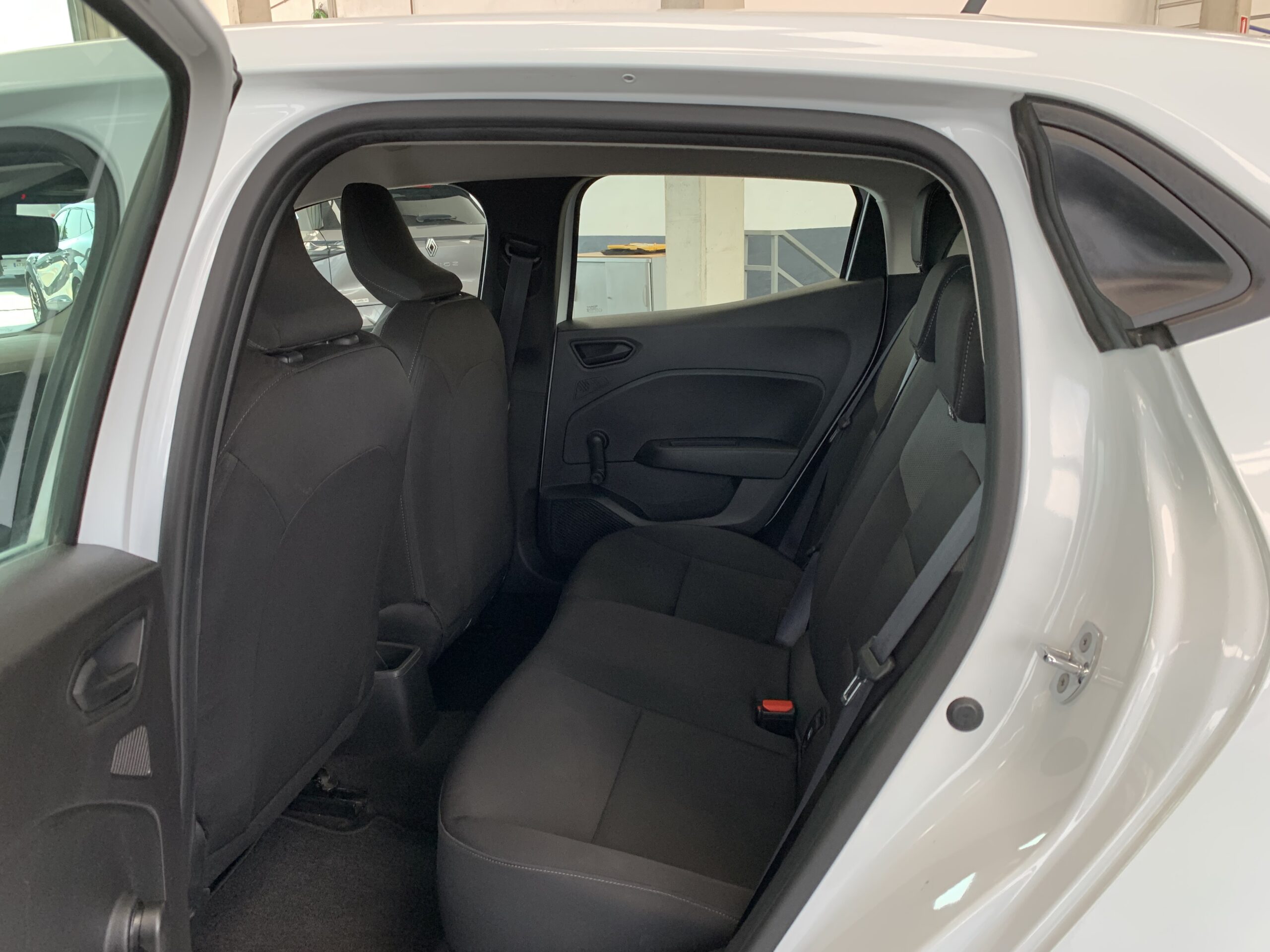 RENAULT CLIO BUSINESS DCI 100CV + PACK ESTANDAR SAFETY